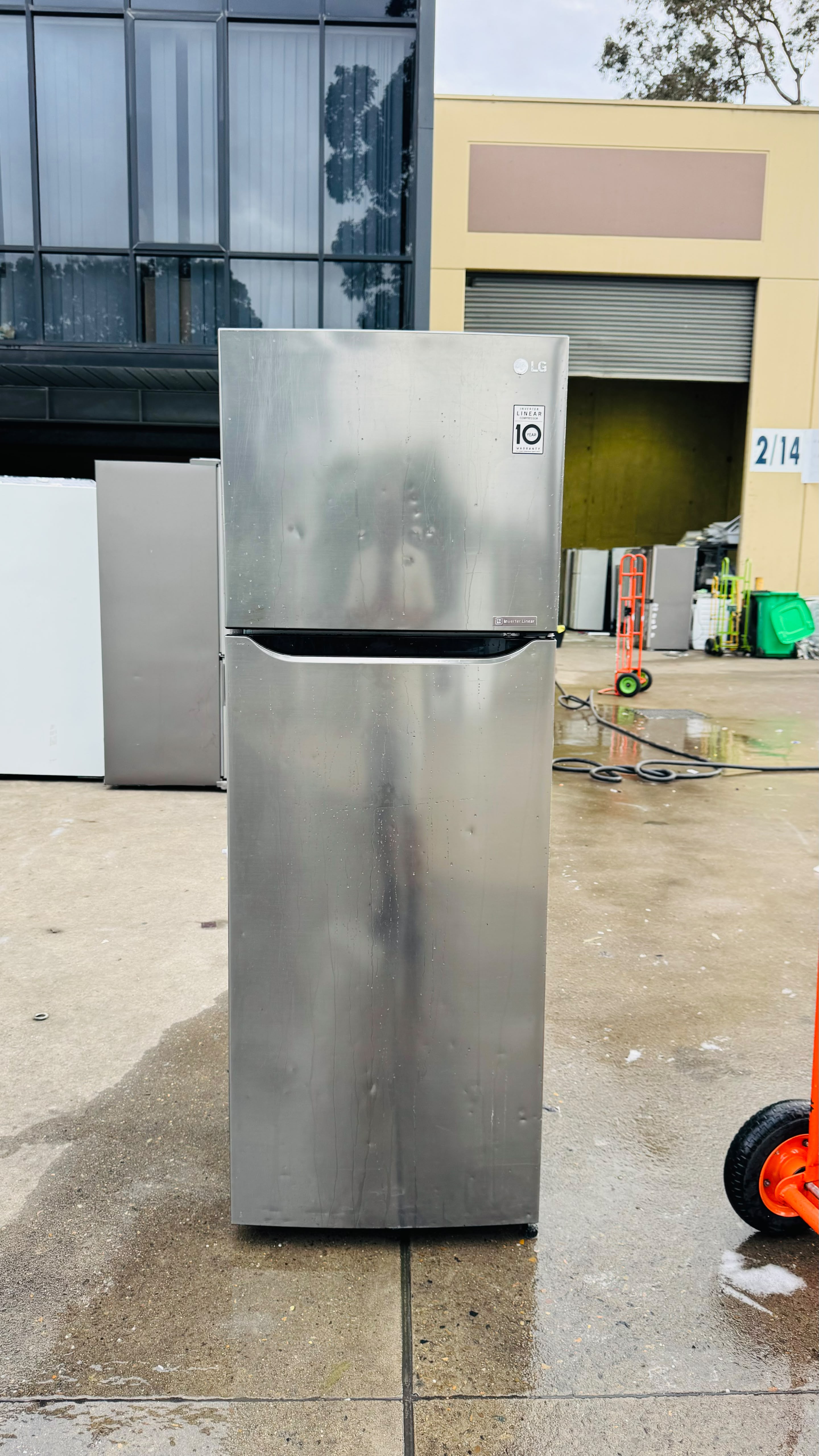 LG 332 LITRES FRIDGE FREEZER