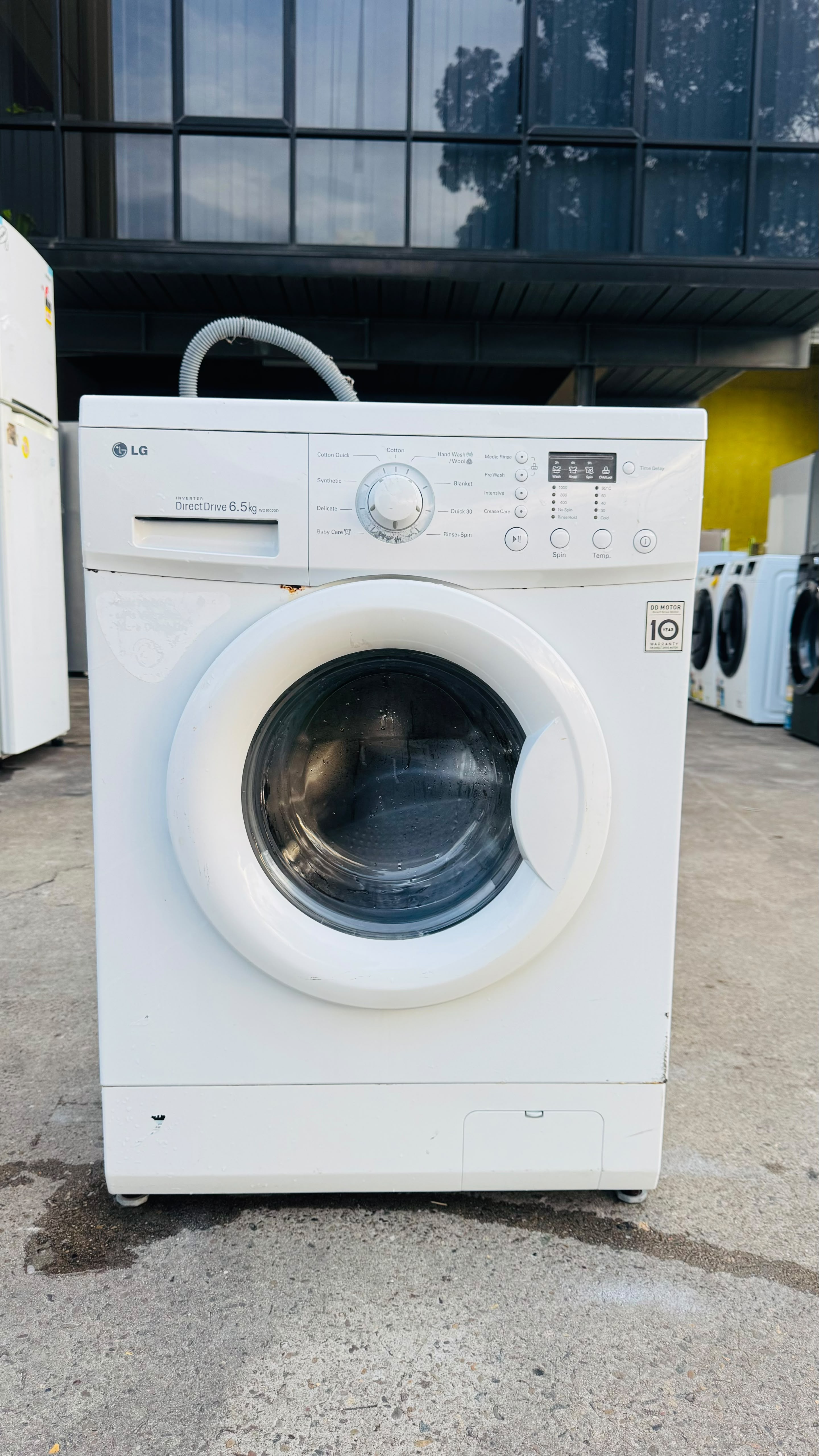 LG 6.5KGS FRONT LOADER WASHING MACHINE