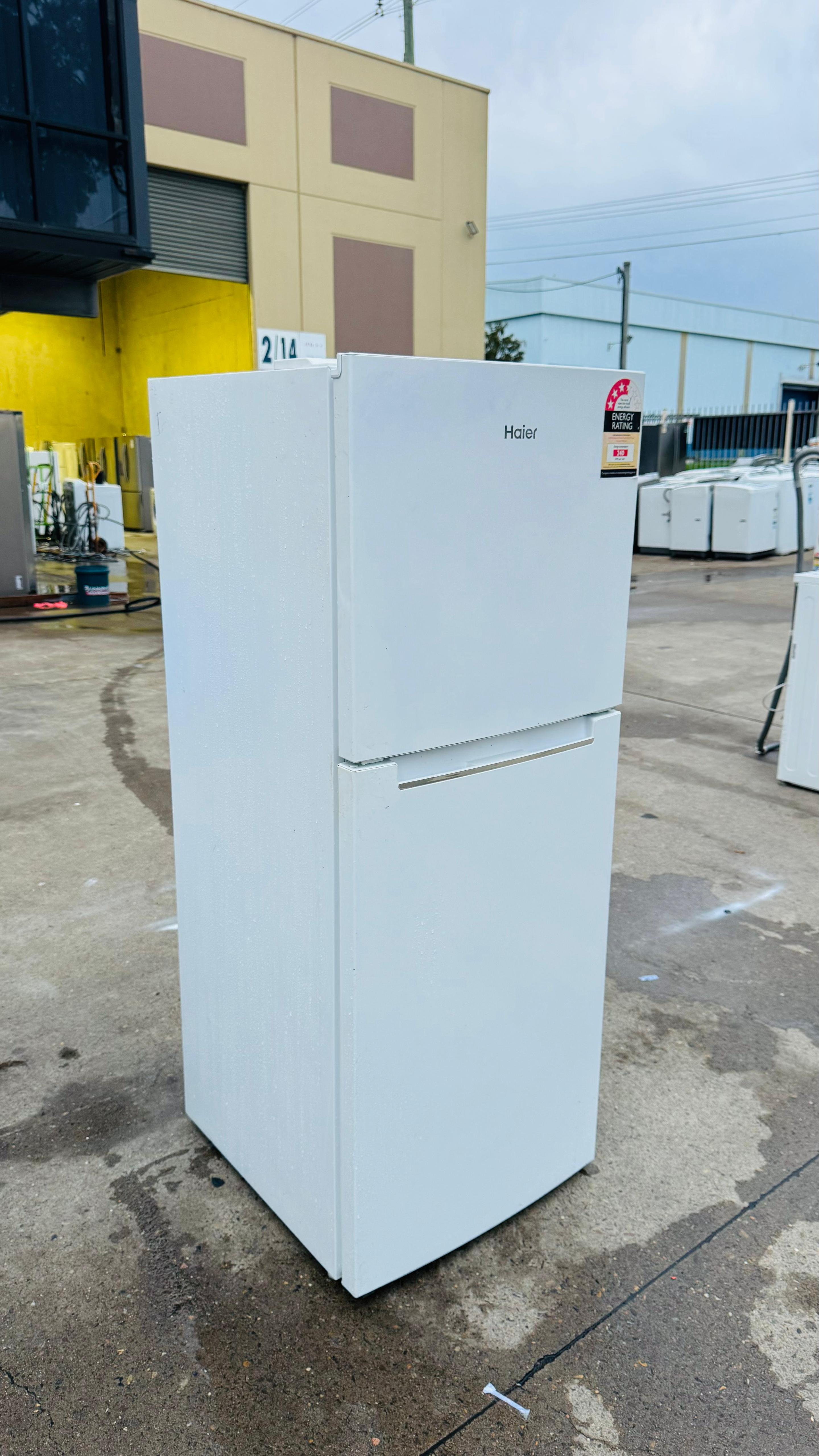 HAIER 220 LITRES FRIDGE FREEZER