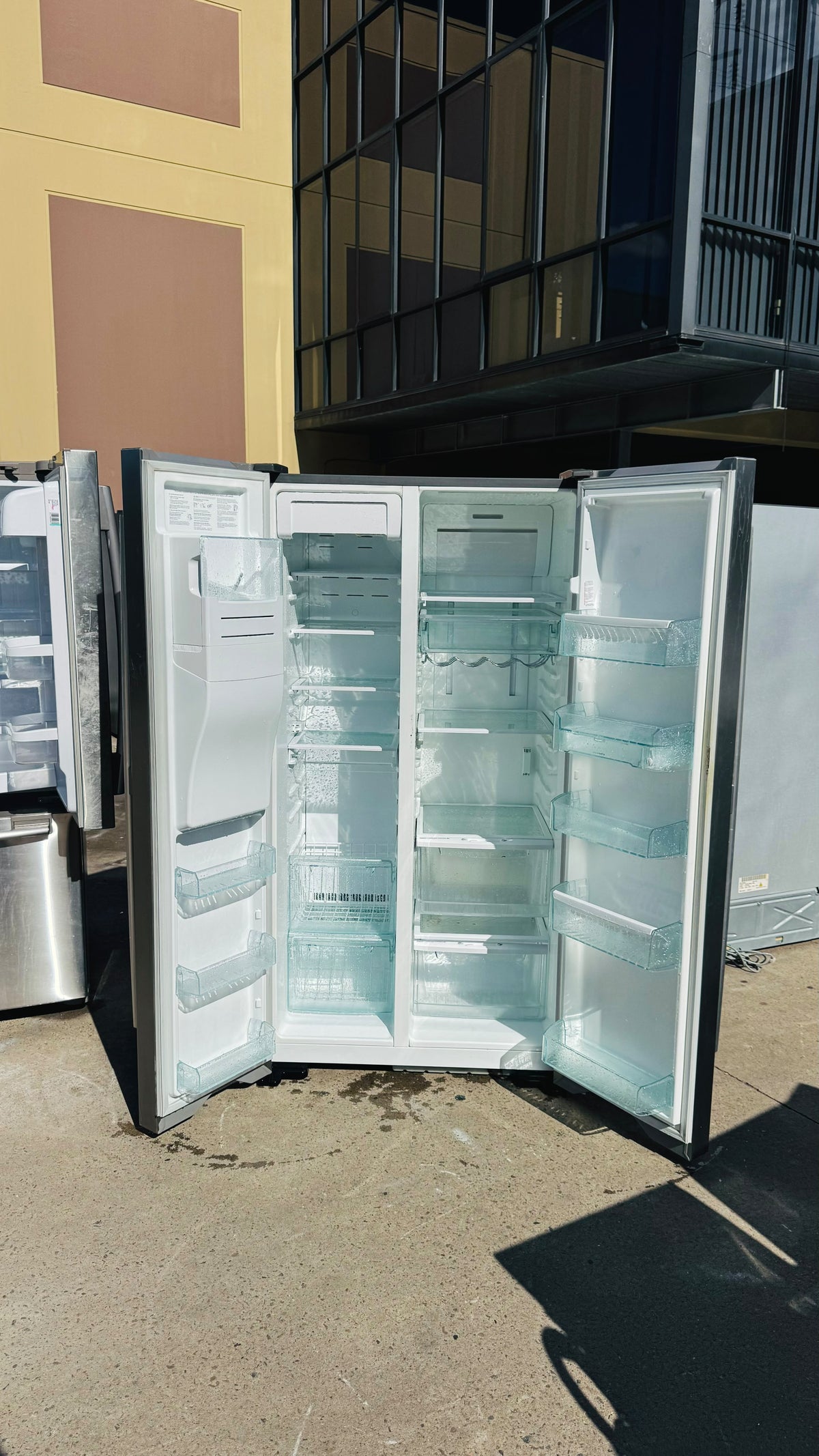 WESTINGHOUSE SIDE BY SIDE 555 LITRES FRIDGE FREEZER