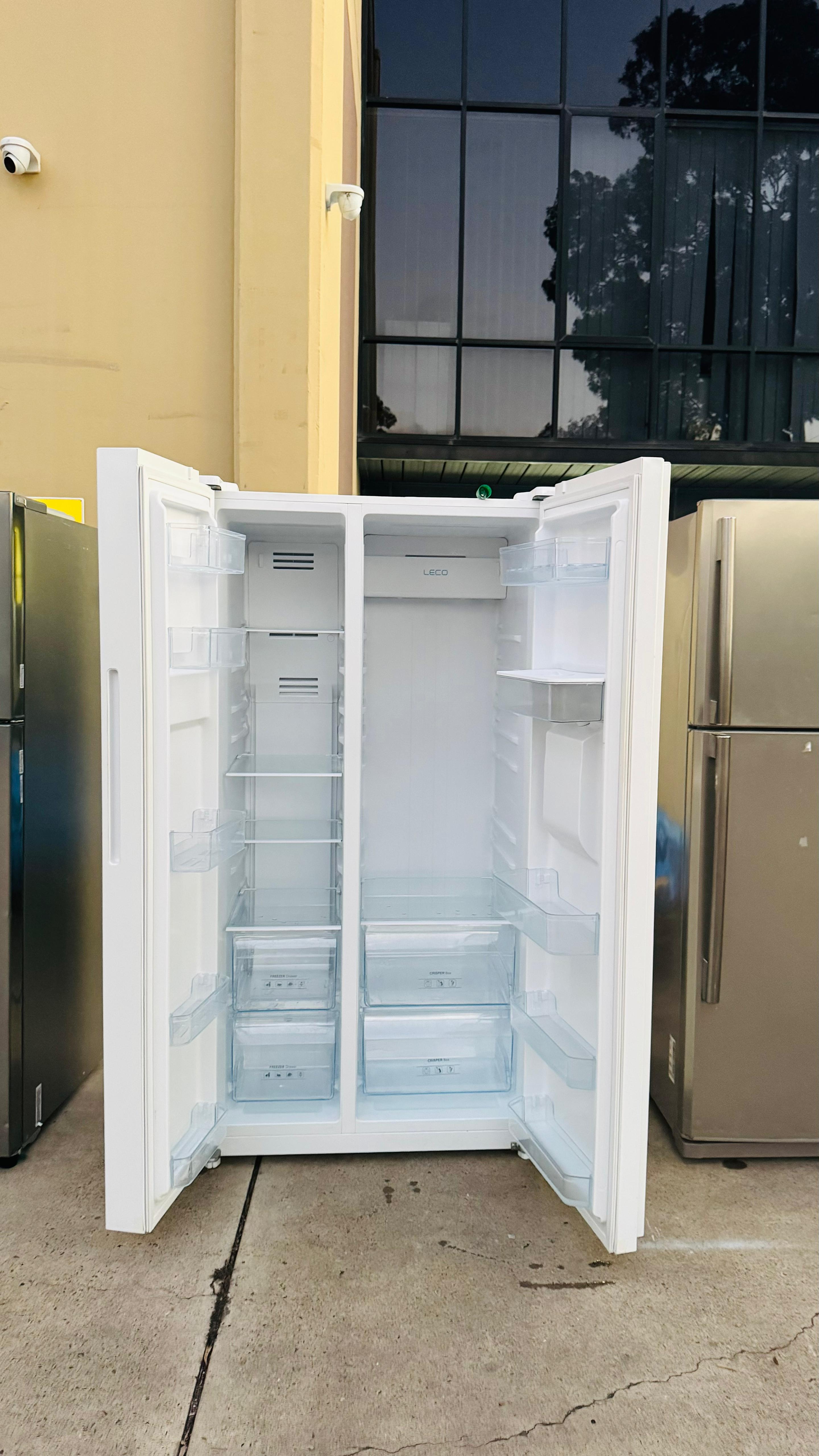 CHIQ SIDE BY SIDE 559 LITRES FRIDGE FREEZER