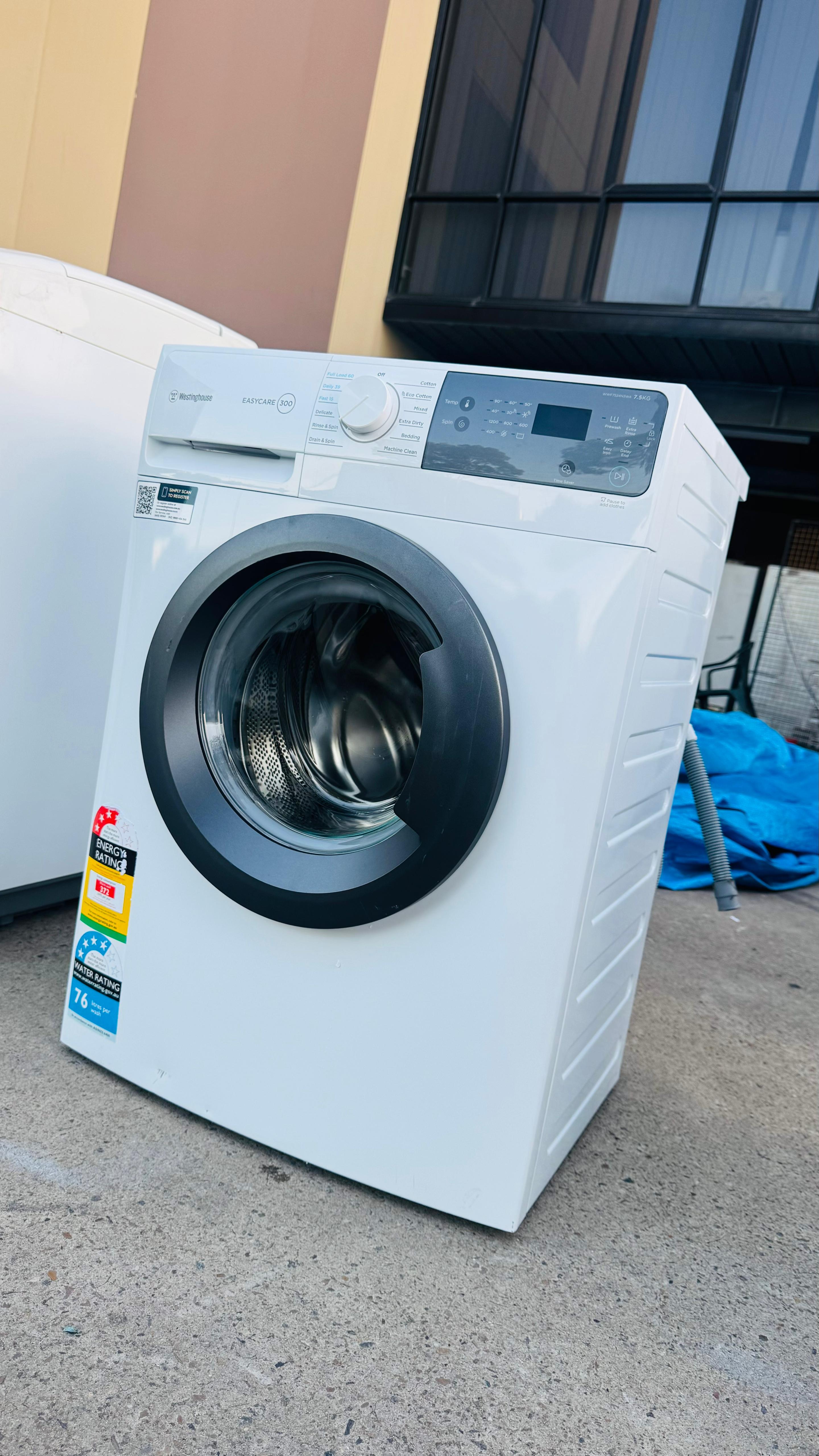 WESTINGHOUSE 7.5KGS FRONT LOADER WASHING MACHINE