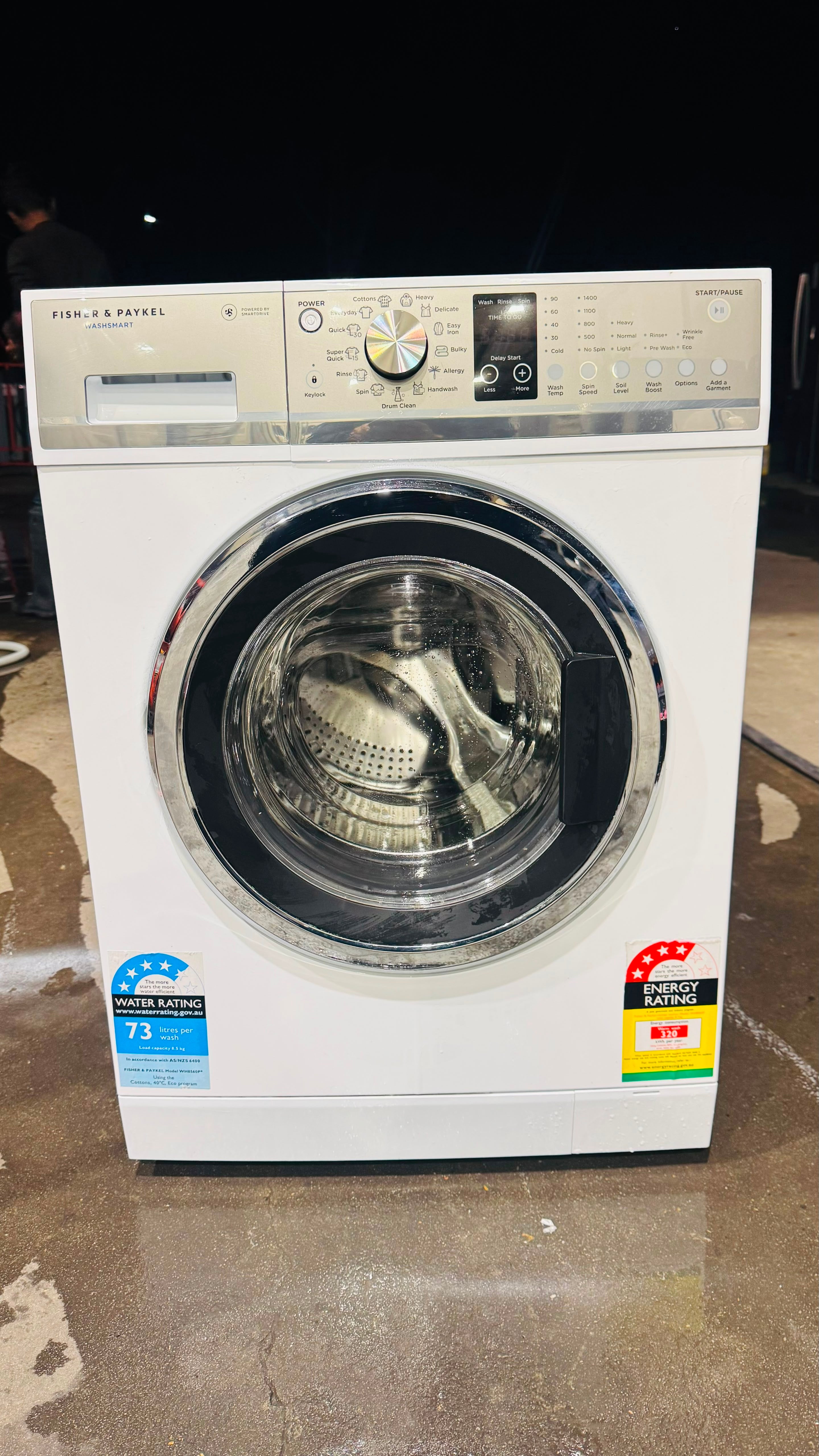 FISHER AND PAYKEL 8.5KGS FRONT LOADER WASHING MACHINE
