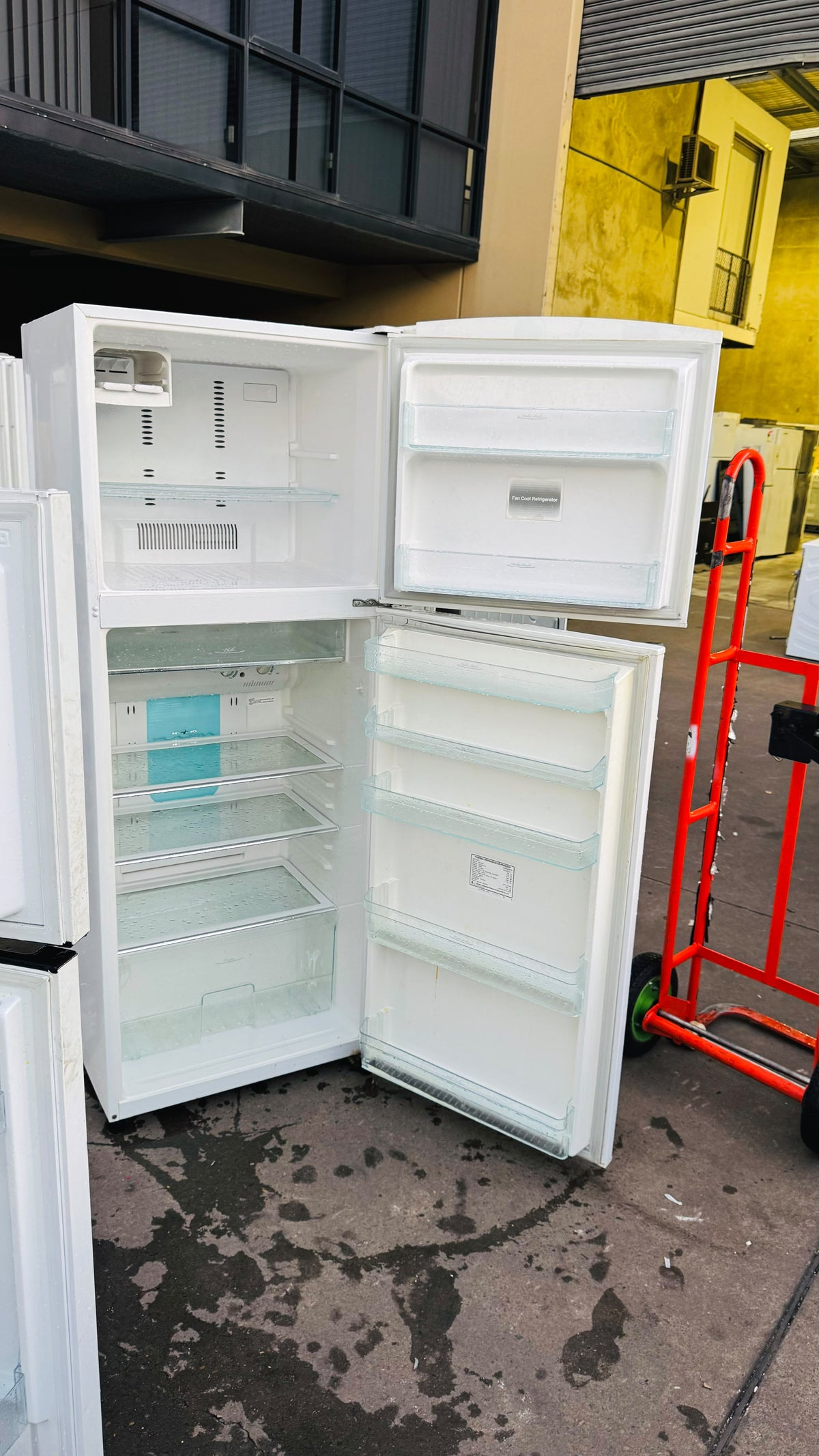 TOSHIBA 423 LITRES FRIDGE FREEZER