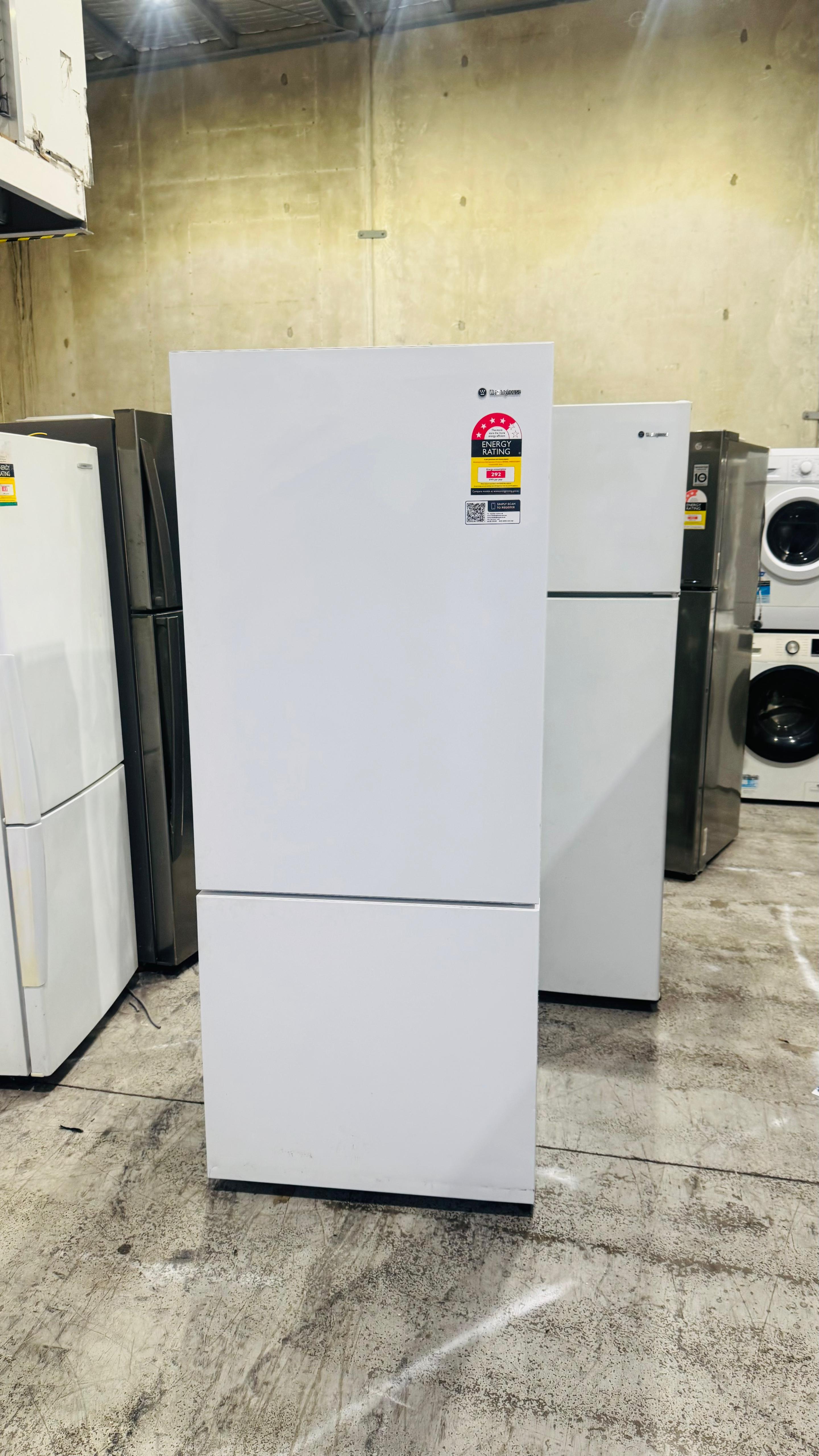 WESTINGHOUSE 453 LITRES FRIDGE FREEZER