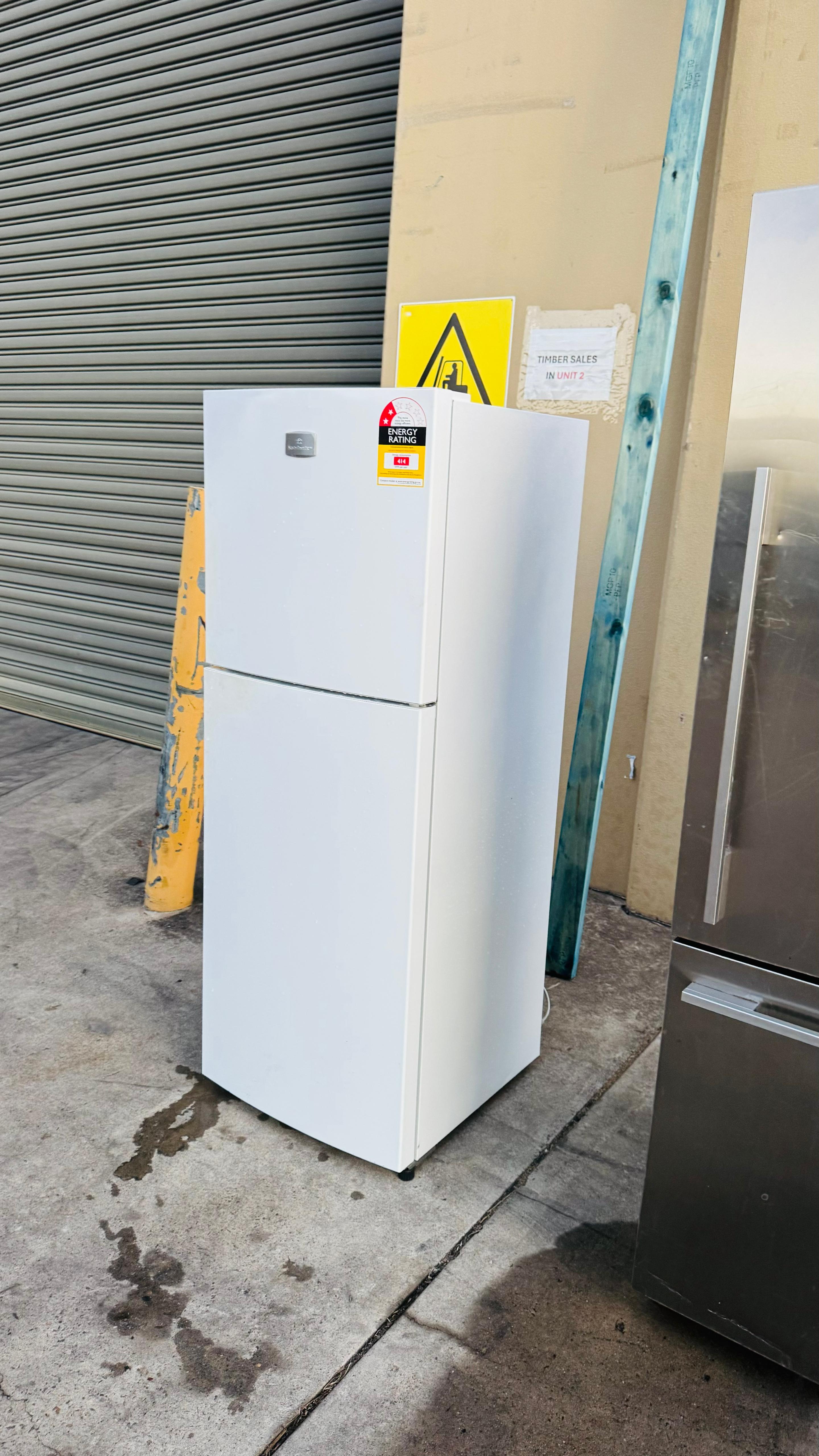 KELVINATOR 245 LITRES FRIDGE FREEZER