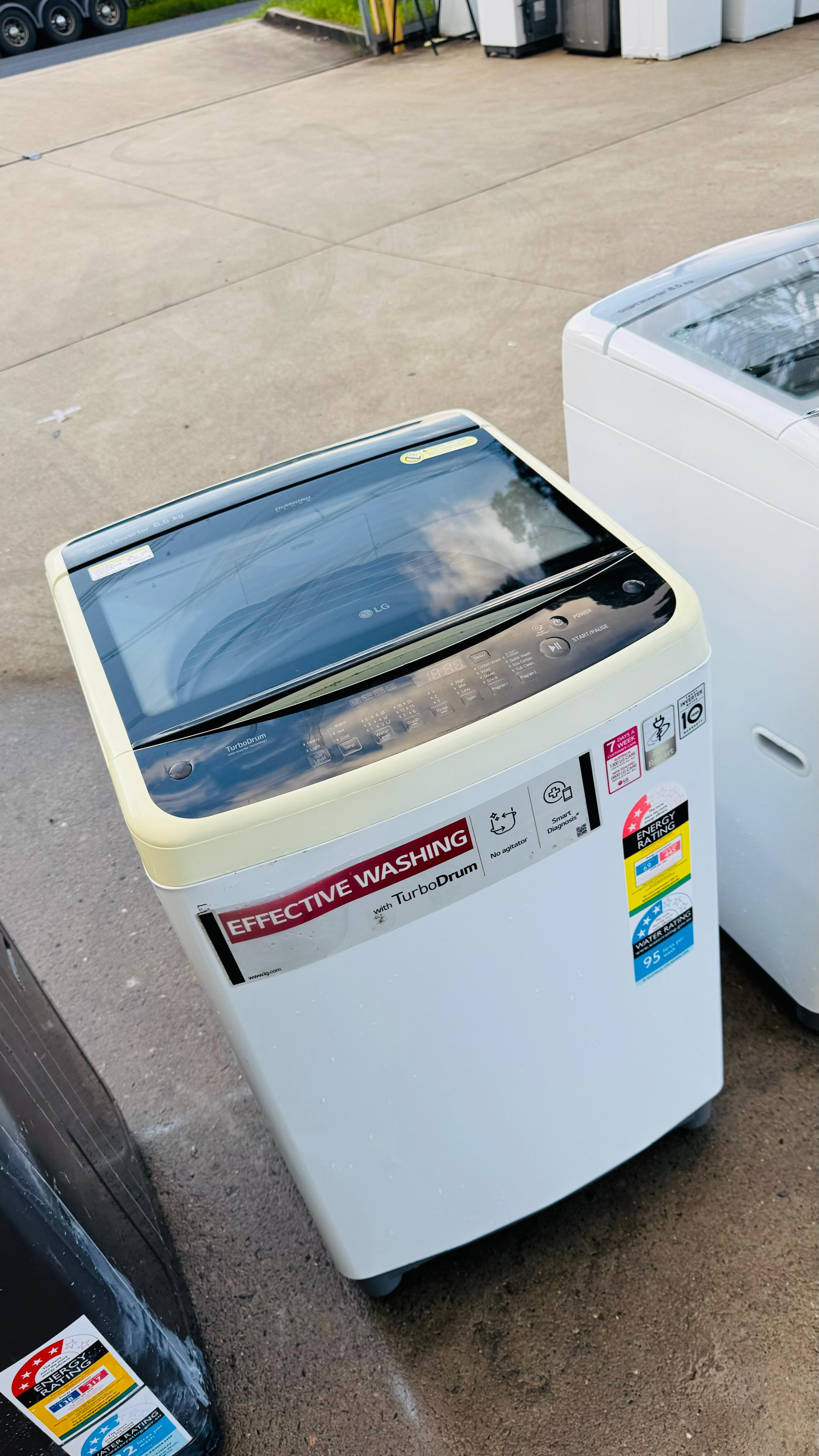 LG 6.5KGS TOP LOADER WASHING MACHINE