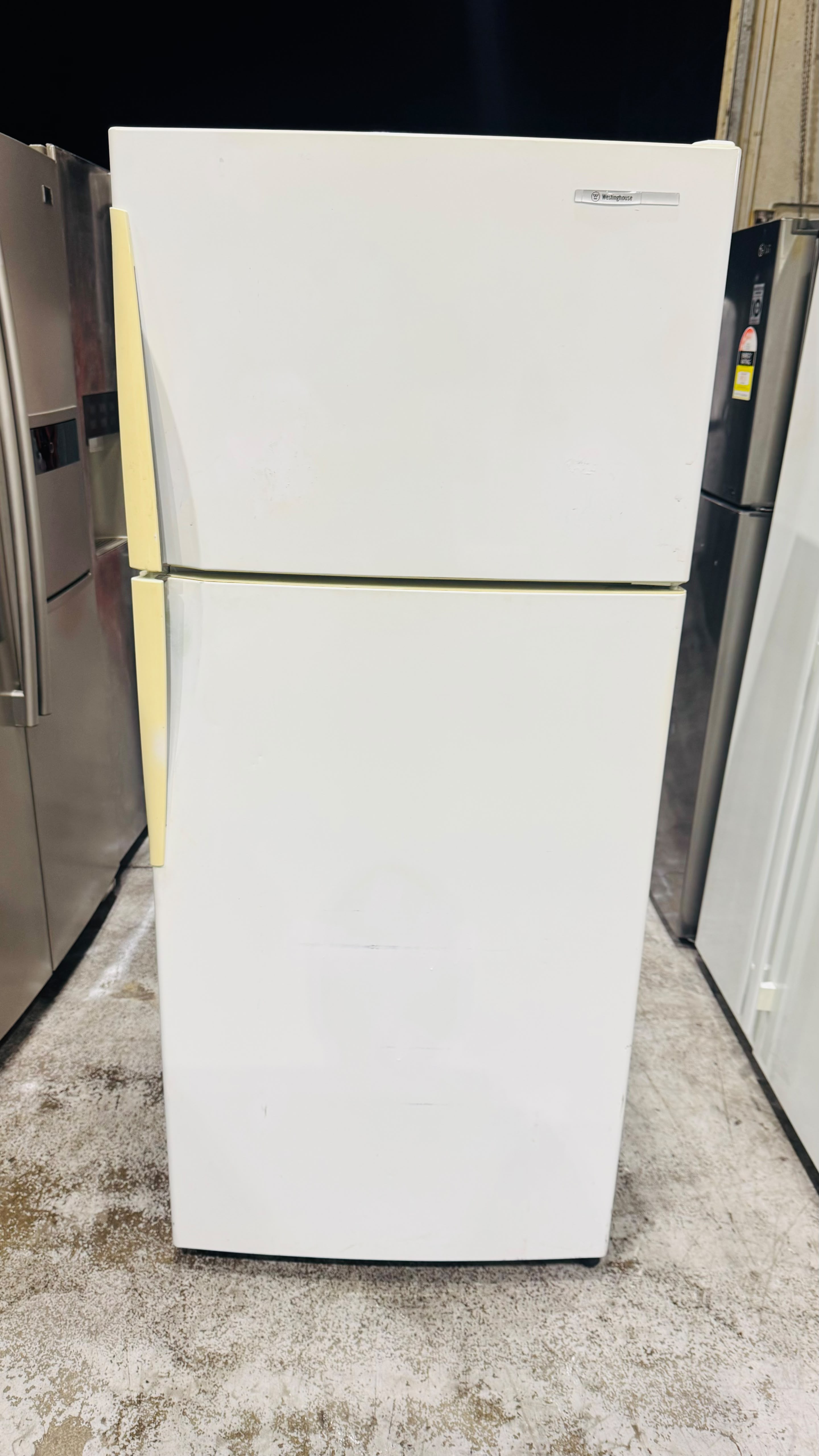 WESTINGHOUSE 420 LITRES FRIDGE FREEZER