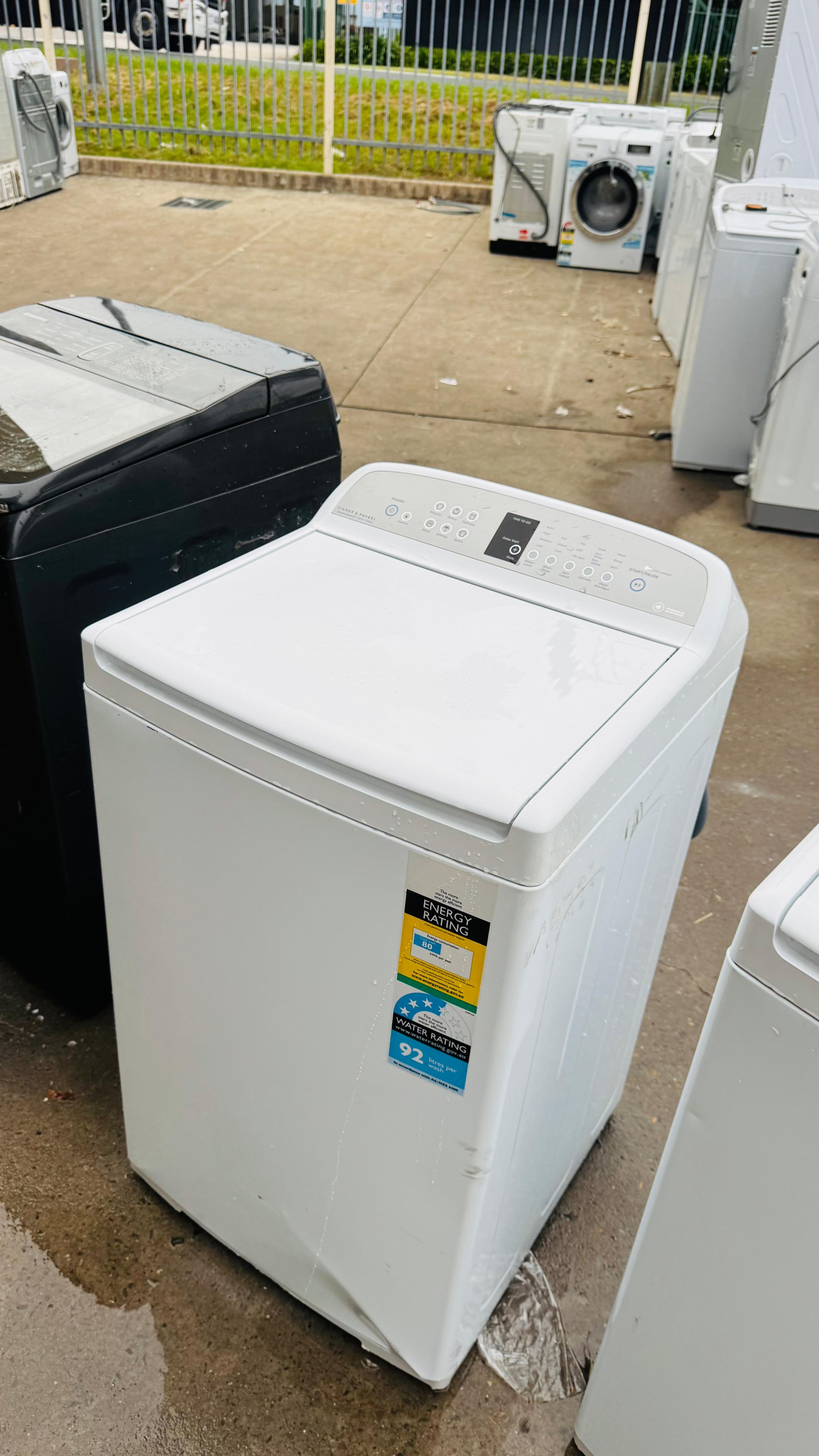 FISHER AND PAYKEL 7.5KGS TOP LOADER WASHING MACHINE