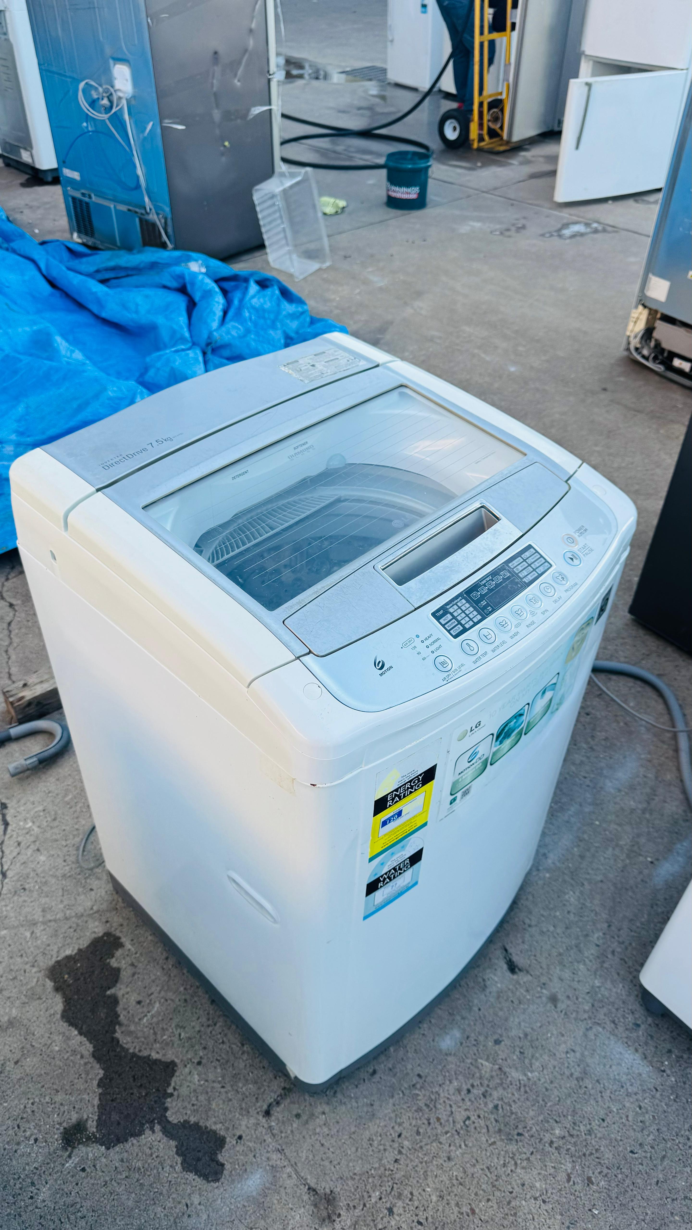 LG 7.5 KGS TOP LOADER WASHING MACHINE