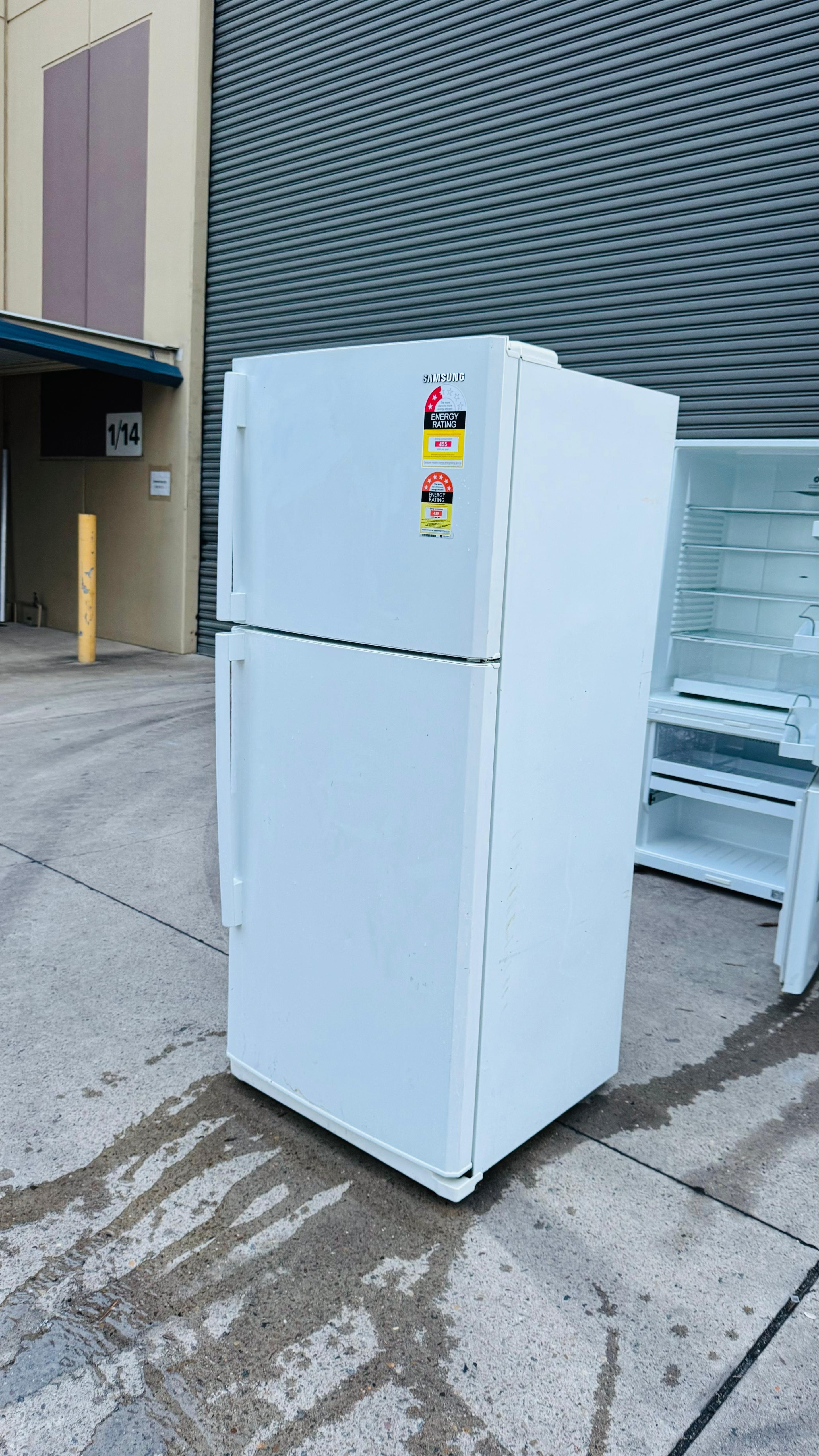 SAMSUNG 434 LITRES FRIDGE FREEZER