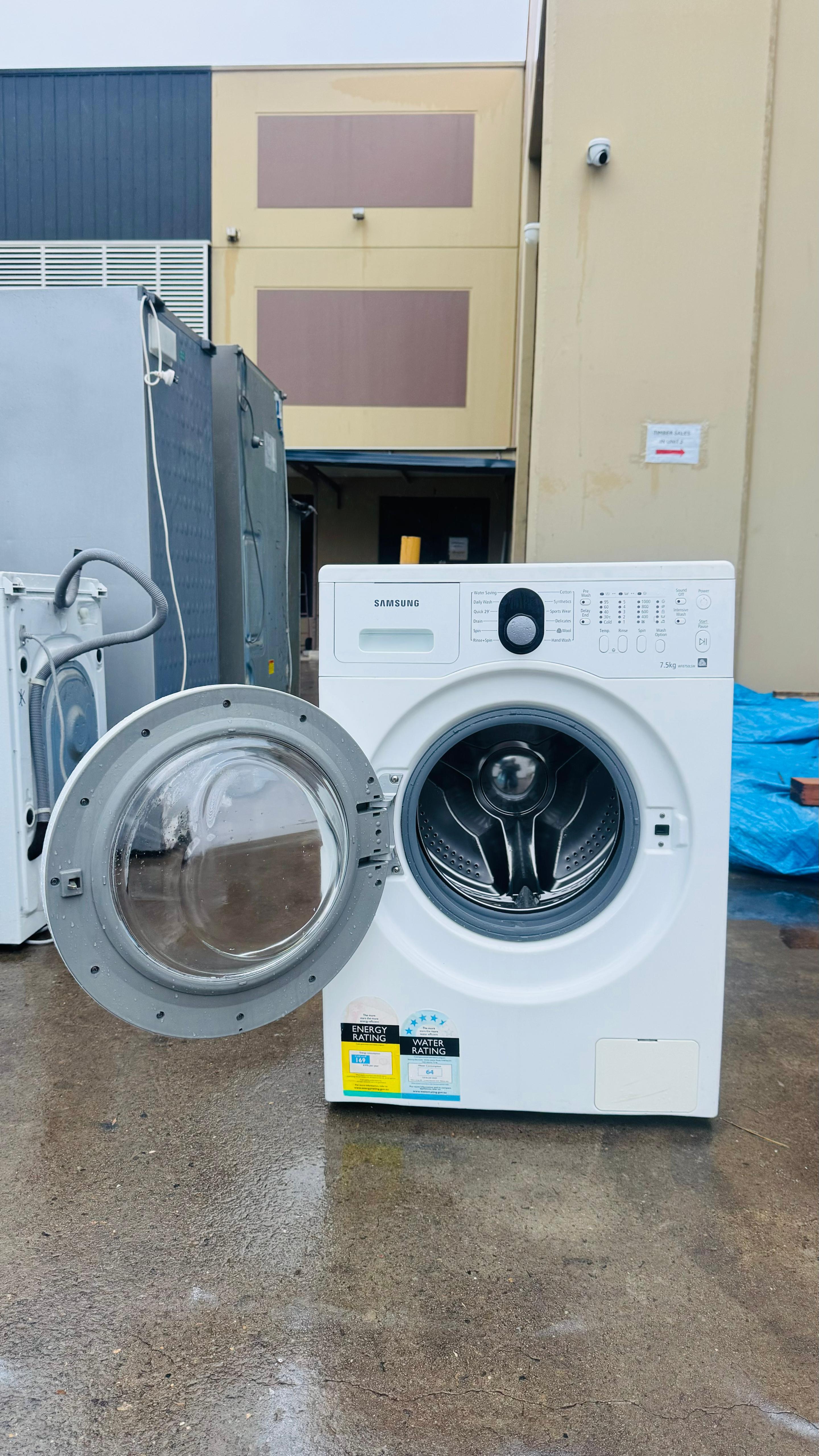 SAMSUNG 7.5KGS FRONT LOADER WASHING MACHINE
