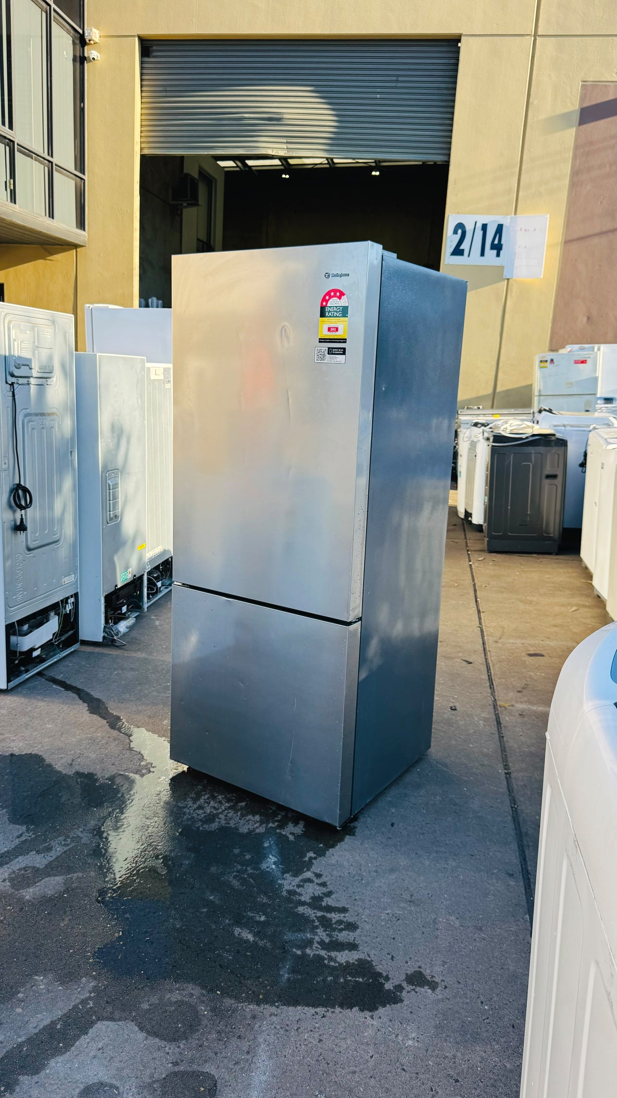 WESTINGHOUSE 453 LITRES FRIDGE FREEZER