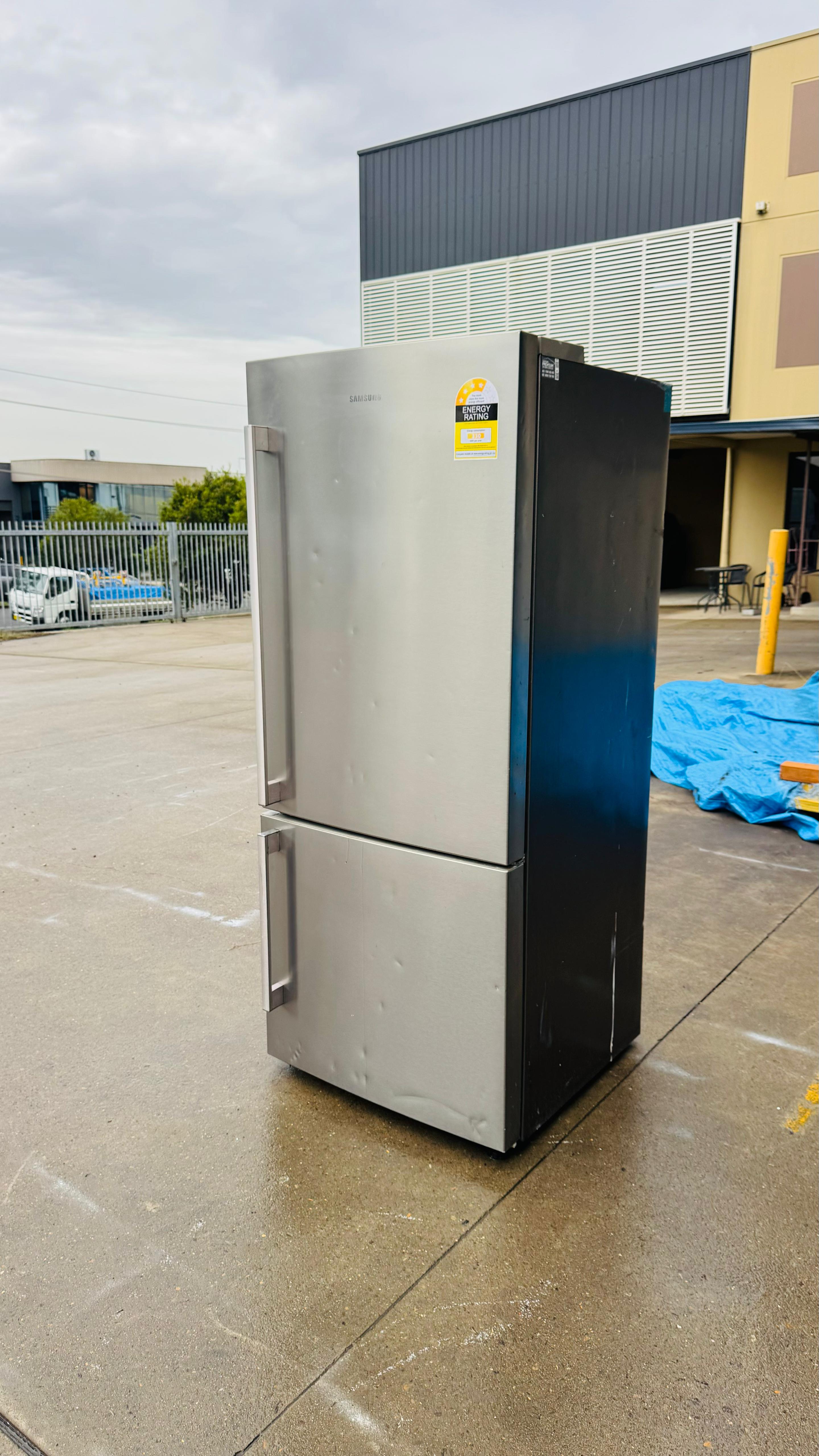 SAMSUNG 458 LITRES FRIDGE FREEZER