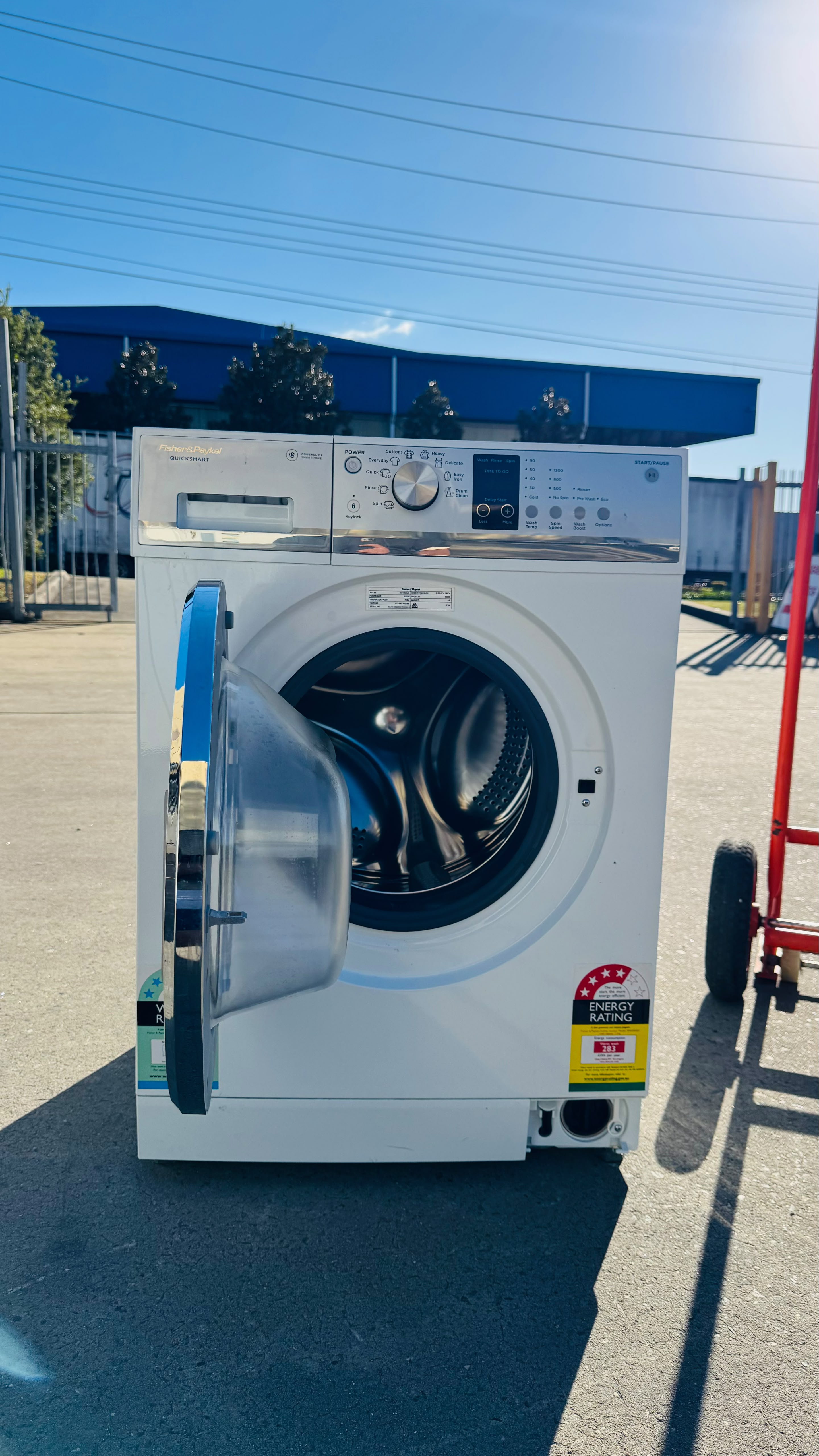 FISHER AND PAYKEL 7.5KGS FRONT LOADER WASHING MACHINE