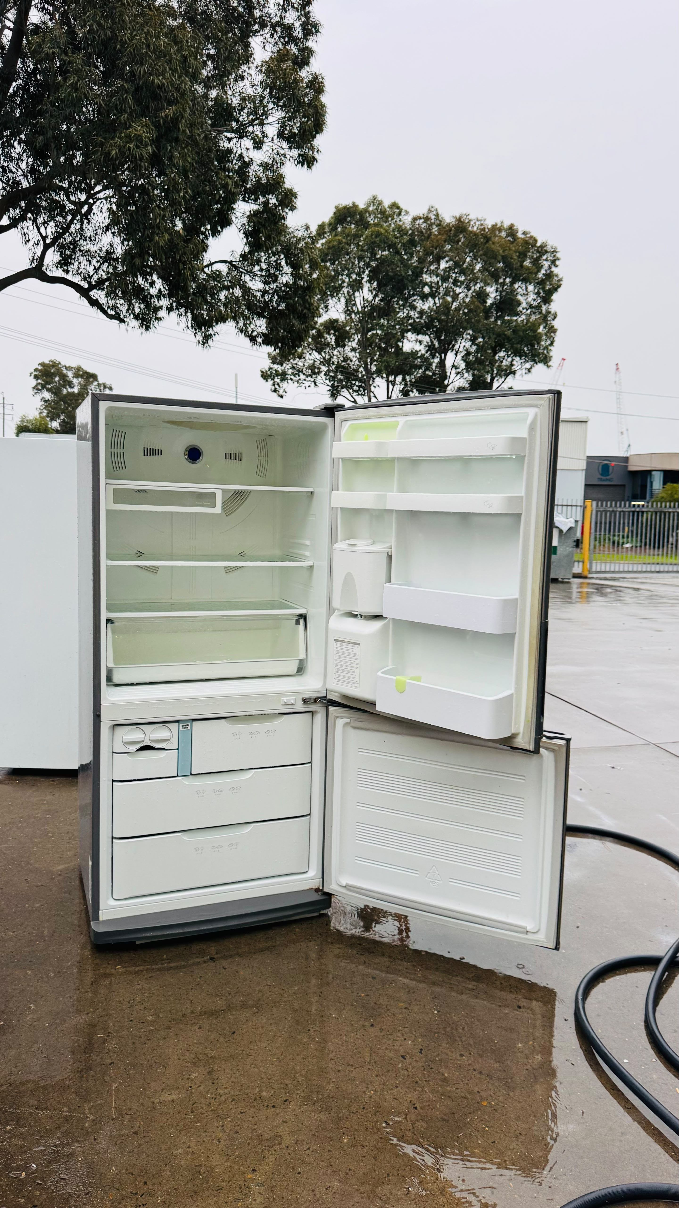 SAMSUNG 551 LITRES FRIDGE FREEZER