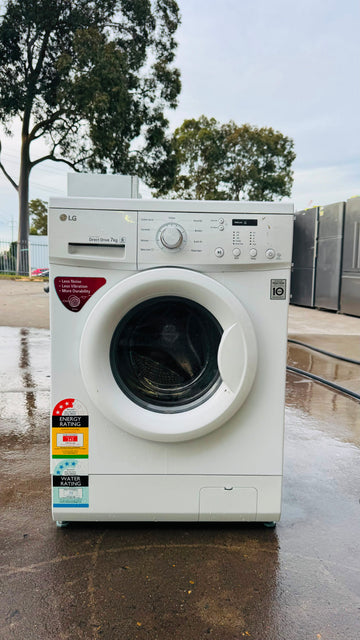 LG 7KGS FRONT LOADER WASHING MACHINE