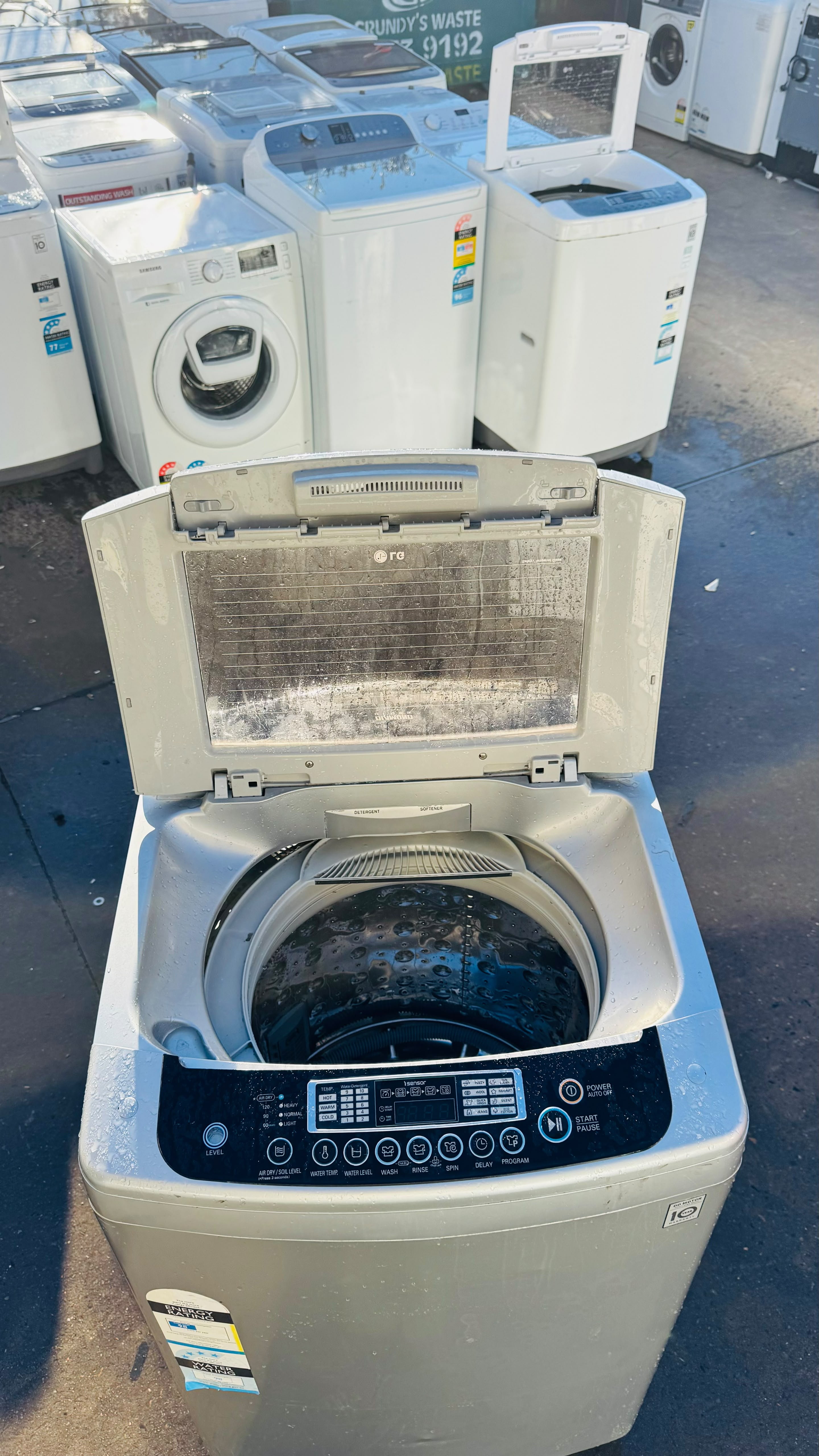 LG 9.5KGS TOP LOADER WASHING MACHINE
