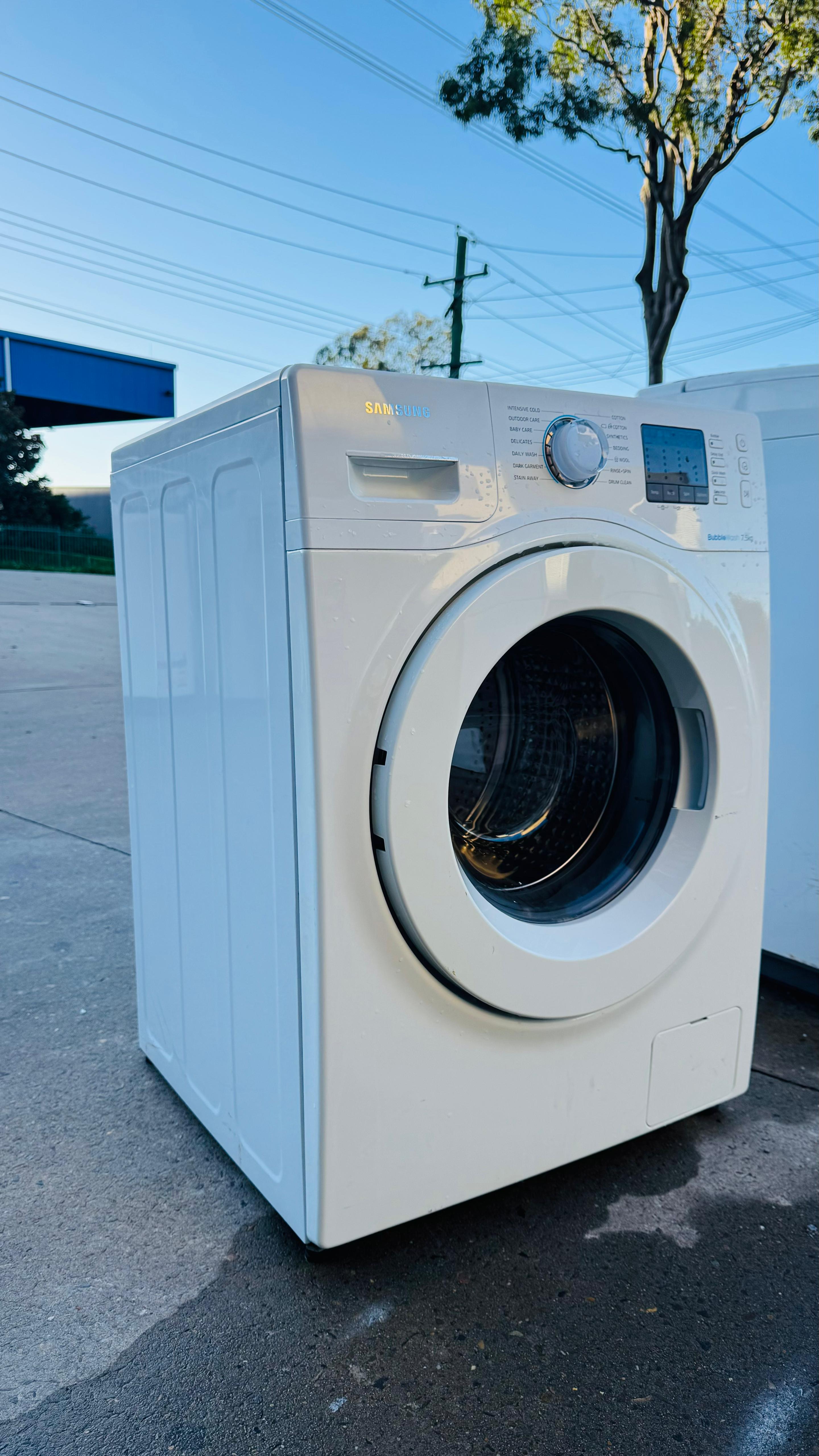 SAMSUNG 7.5KGS FRONT LOADER WASHING MACHINE