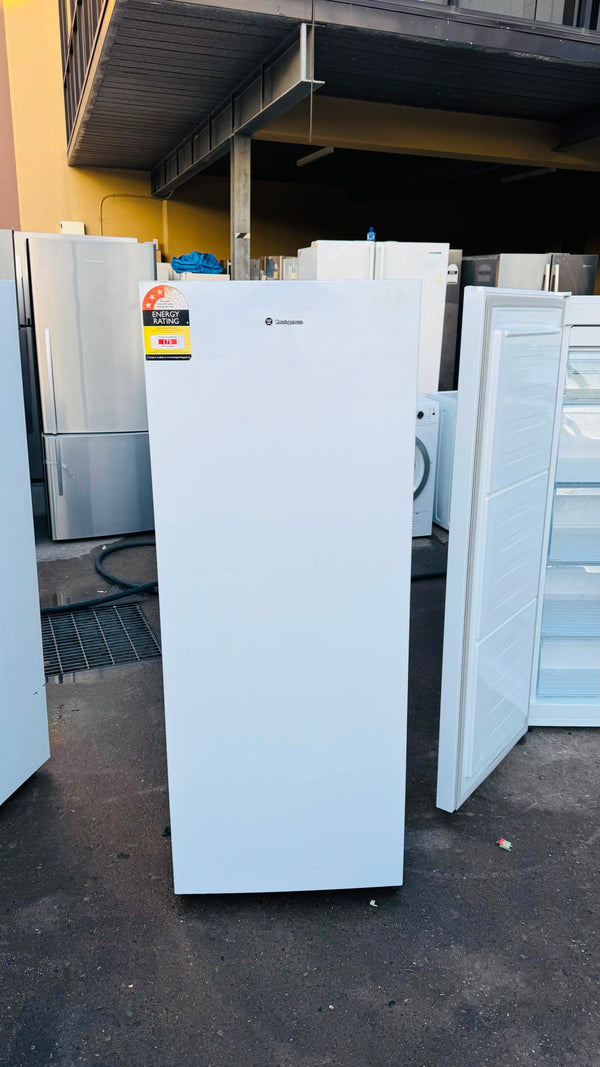 WESTINGHOUSE 242 LITRES FRIDGE FREEZER