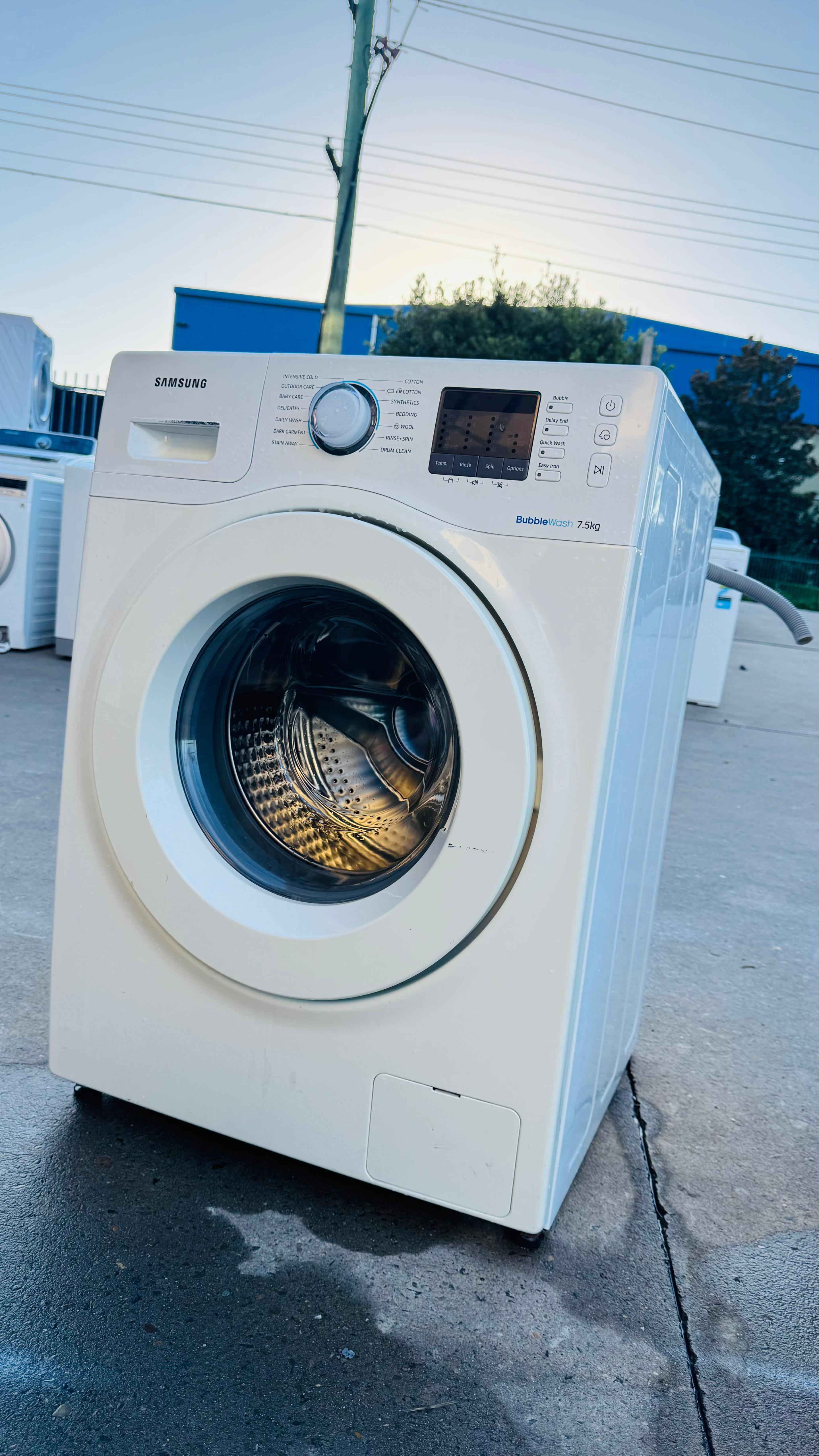 SAMSUNG 7.5KGS FRONT LOADER WASHING MACHINE