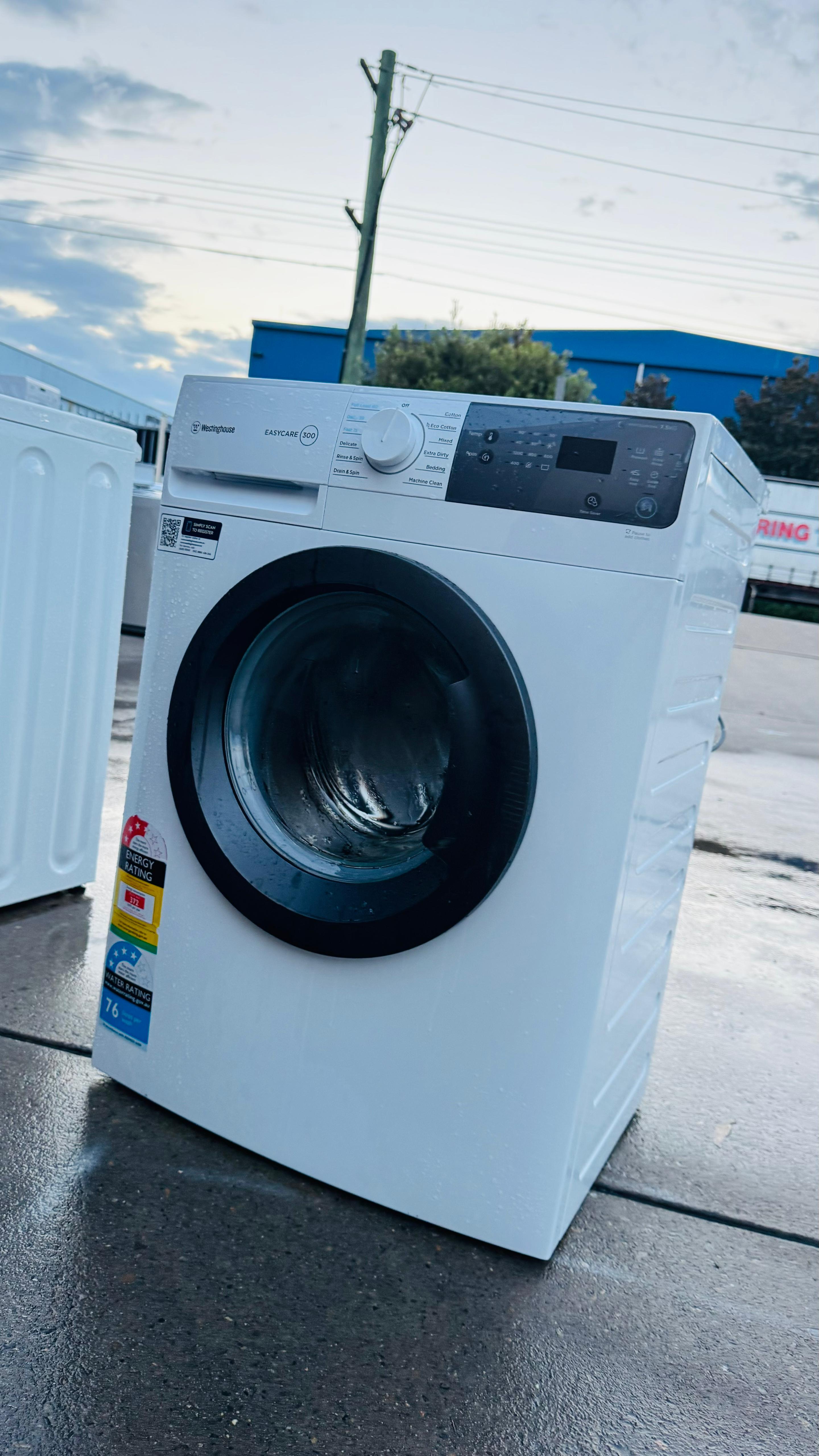 WESTINGHOUSE 7.5KGS FRONT LOADER WASHING MACHINE