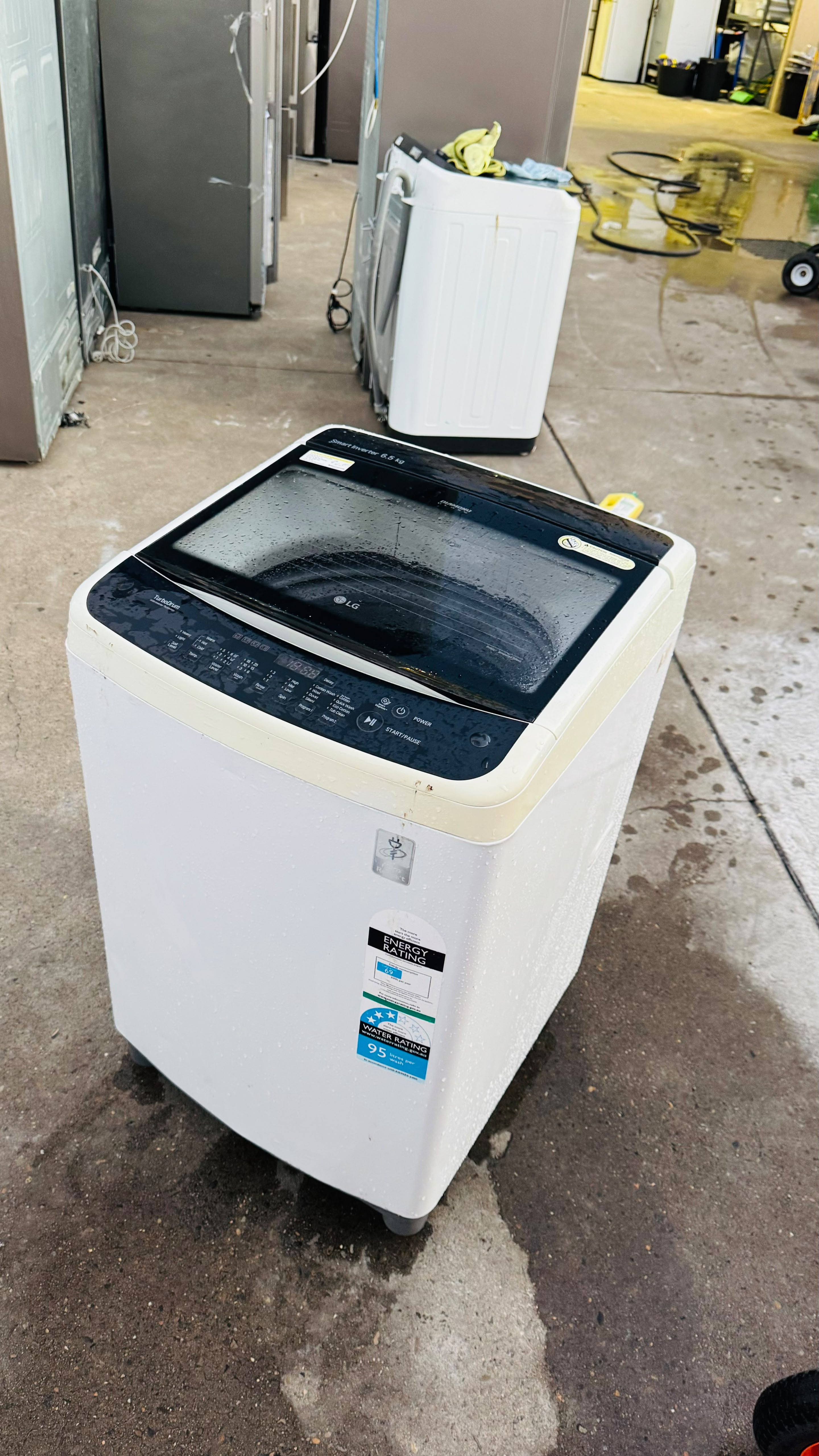LG 6.5KGS TOP LOADER WASHING MACHINE