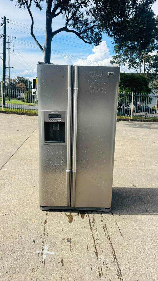 LG 567 LITRES SIDE BY SIDE FRIDGE FREEZER