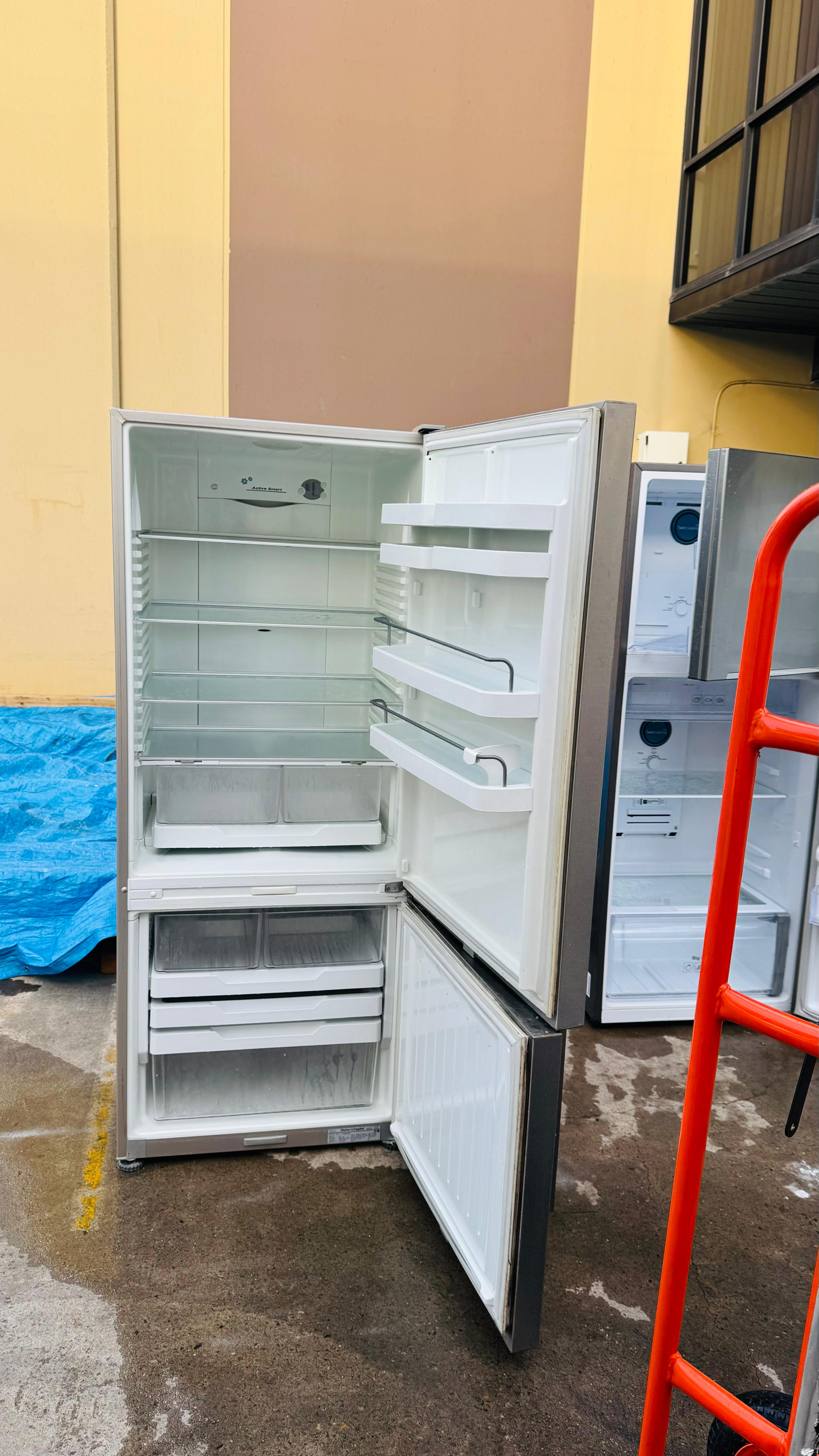 FISHER AND PAYKEL 442 LITRES FRIDGE FREEZER