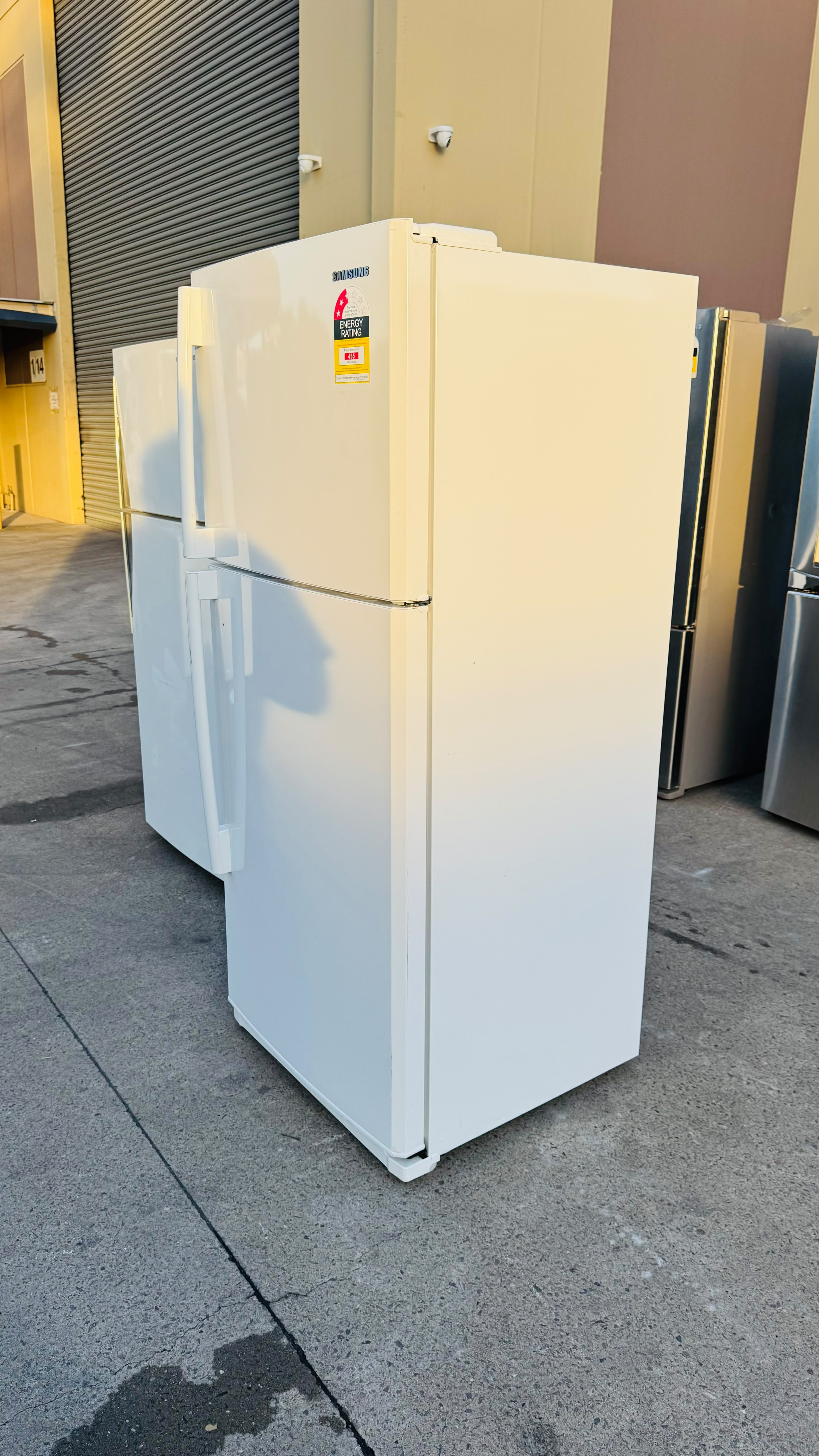 SAMSUNG 341 LITRES FRIDGE FREEZER