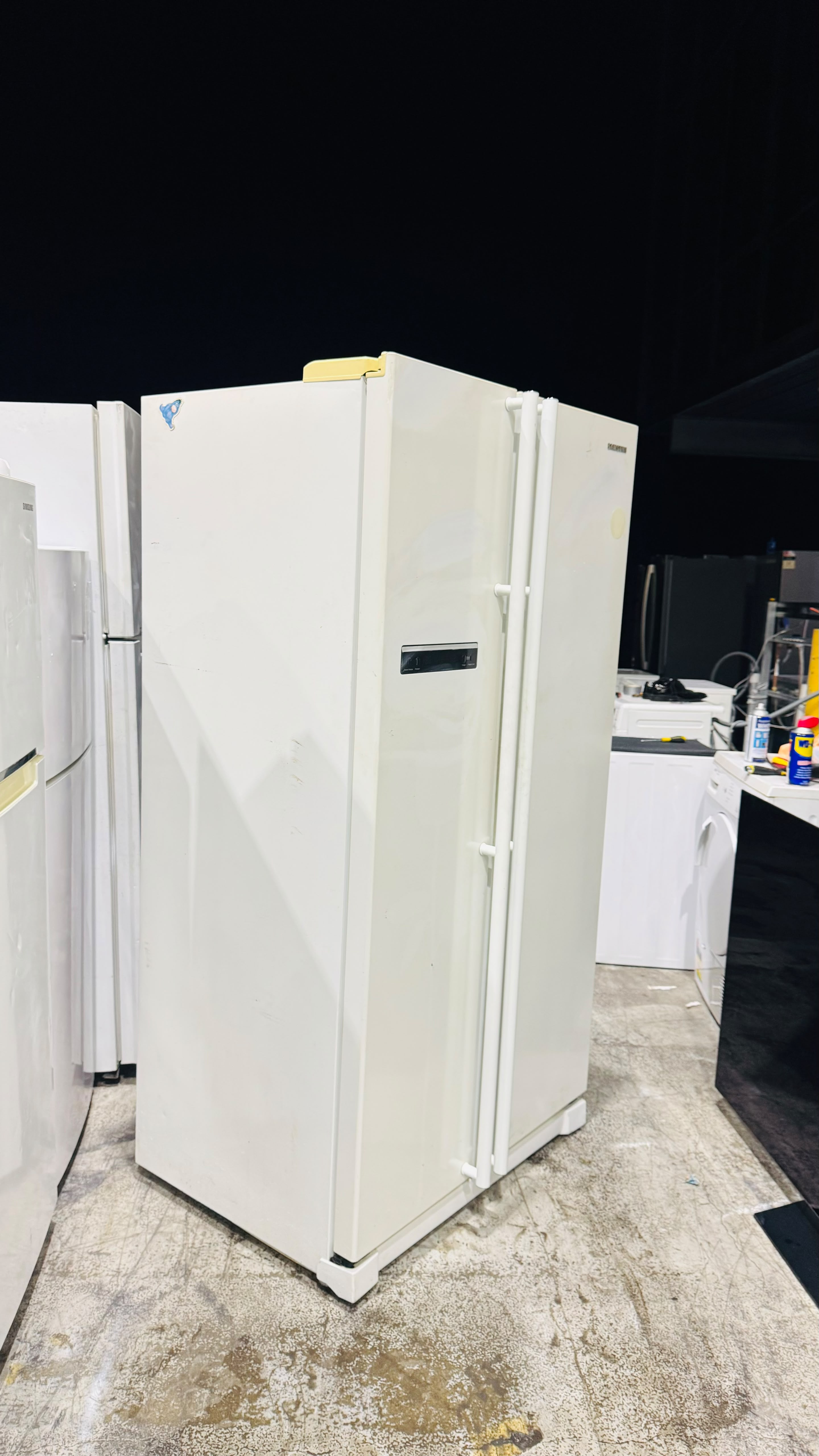 SAMSUNG 589 LITRES SIDE BY SIDE DOOR FRIDGE FREEZER