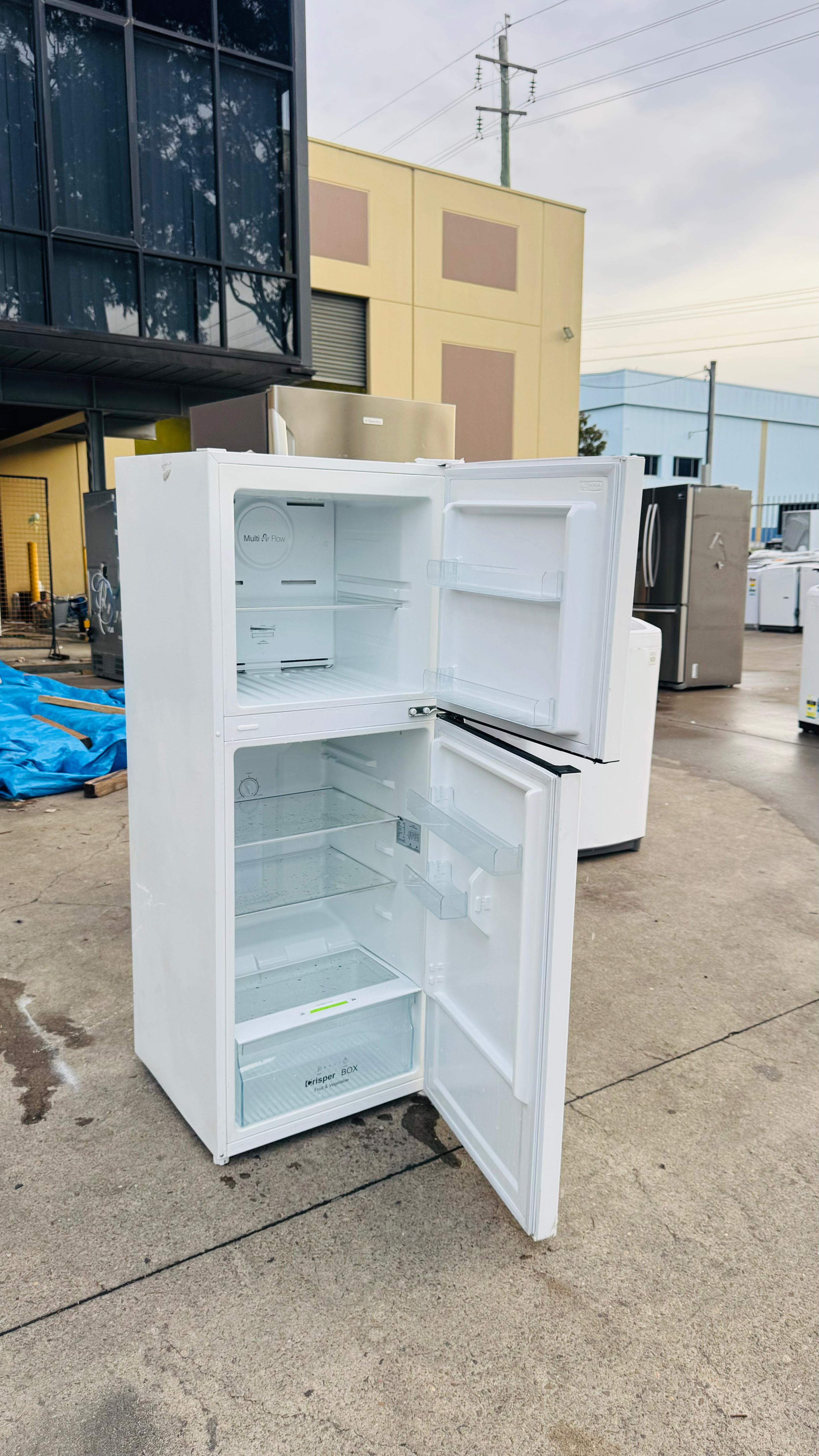 CHIQ 202 LITRES FRIDGE FREEZER