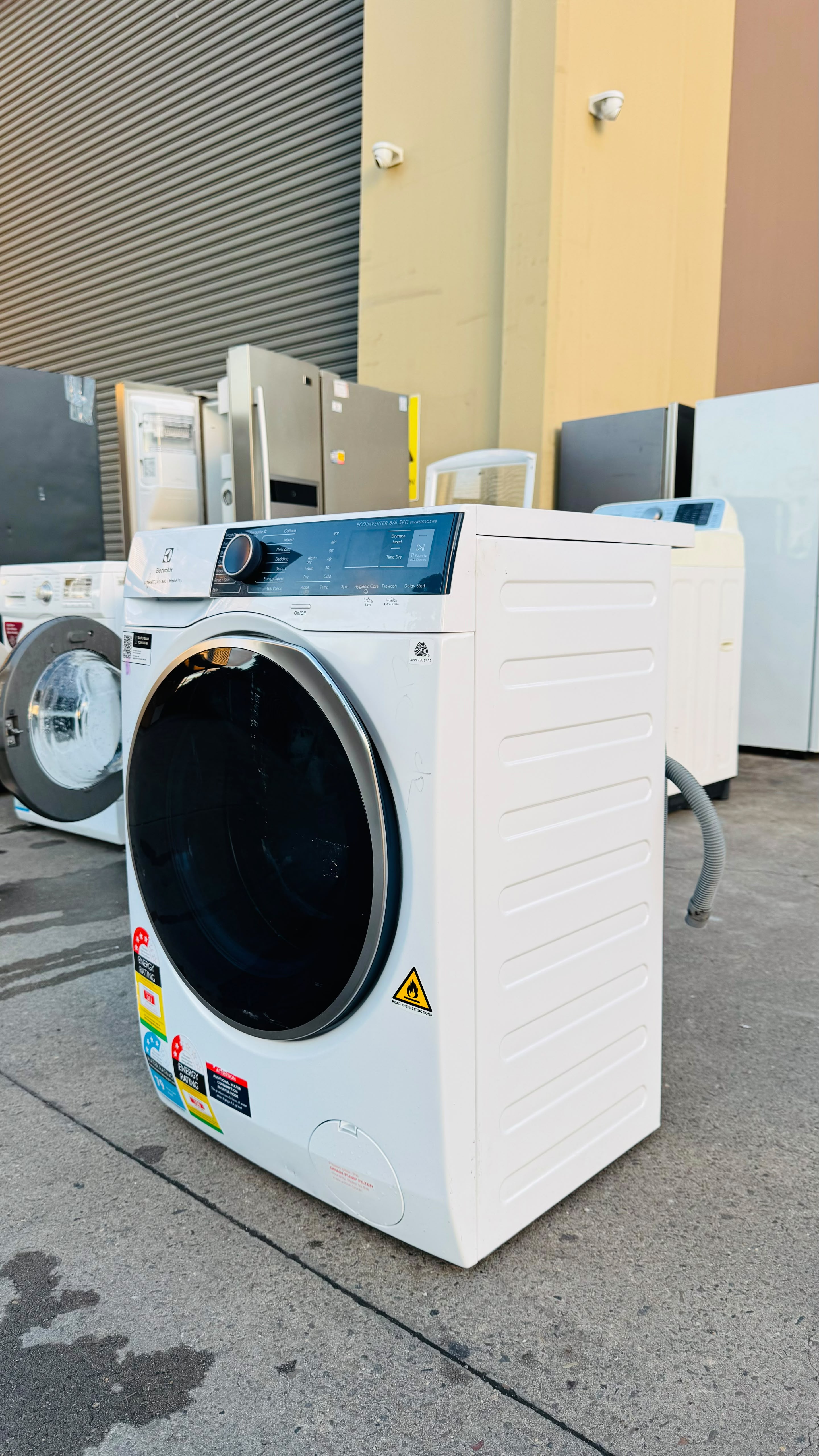 ELECTROLUX 8KGS FRONT LOADER WASHING MACHINE