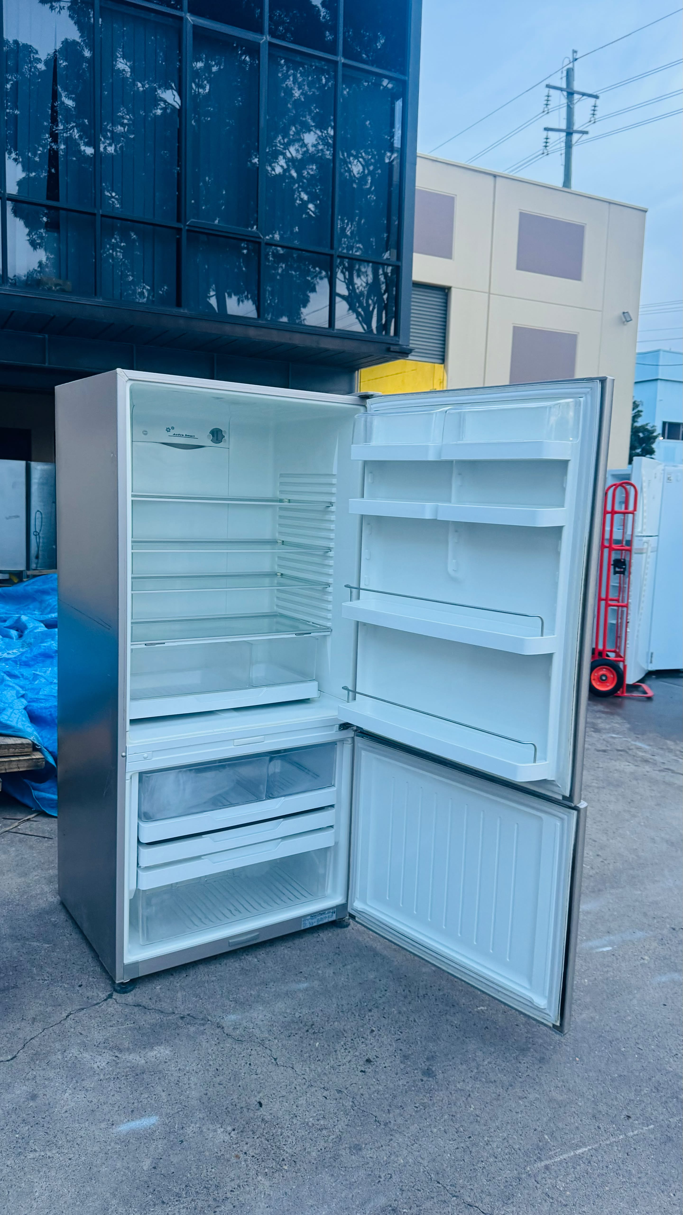 FISHER AND PAYKEL 519 LITRES FRIDGE FREEZER