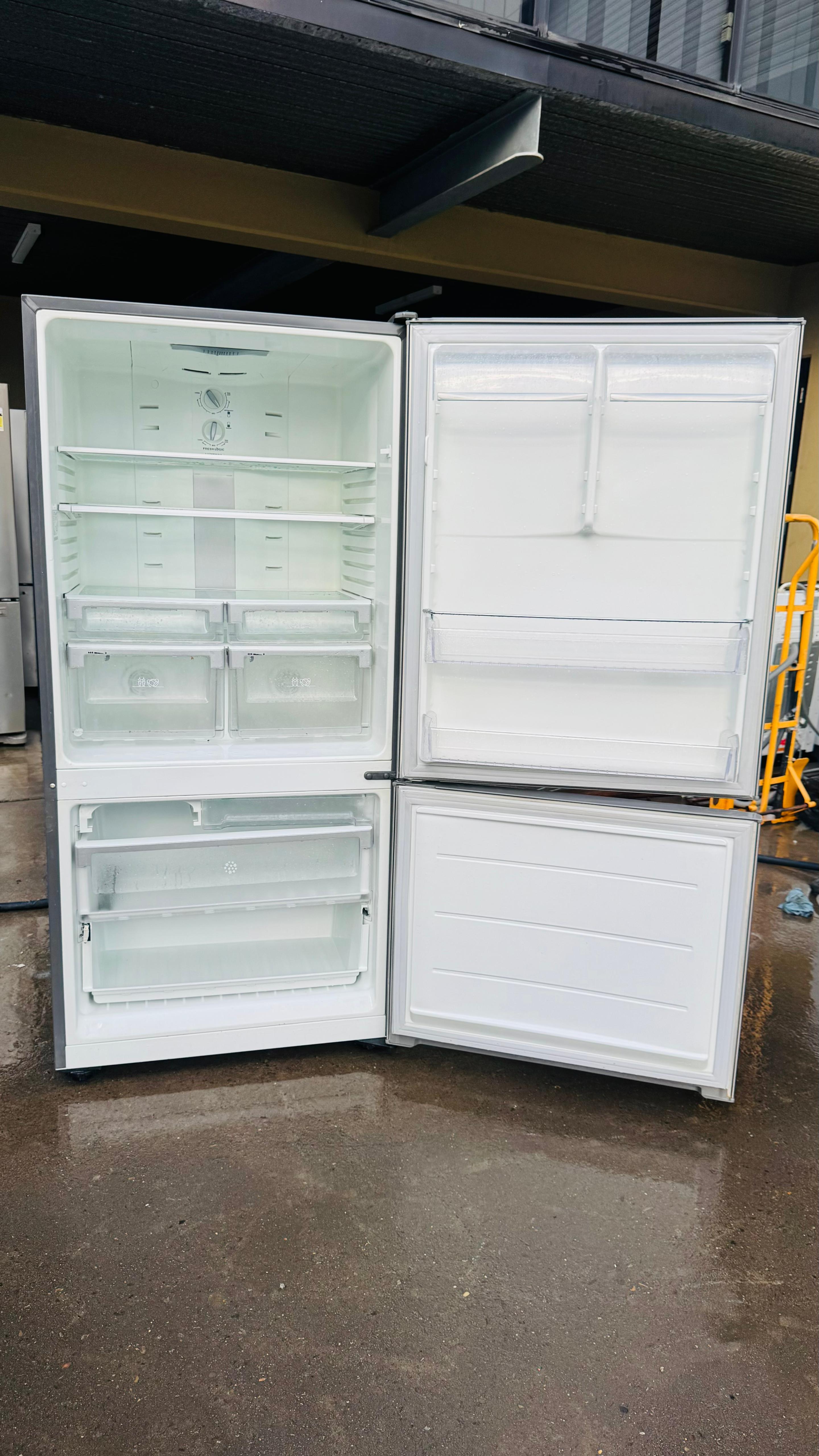 ELECTROLUX 510 LITRES FRIDGE FREEZER