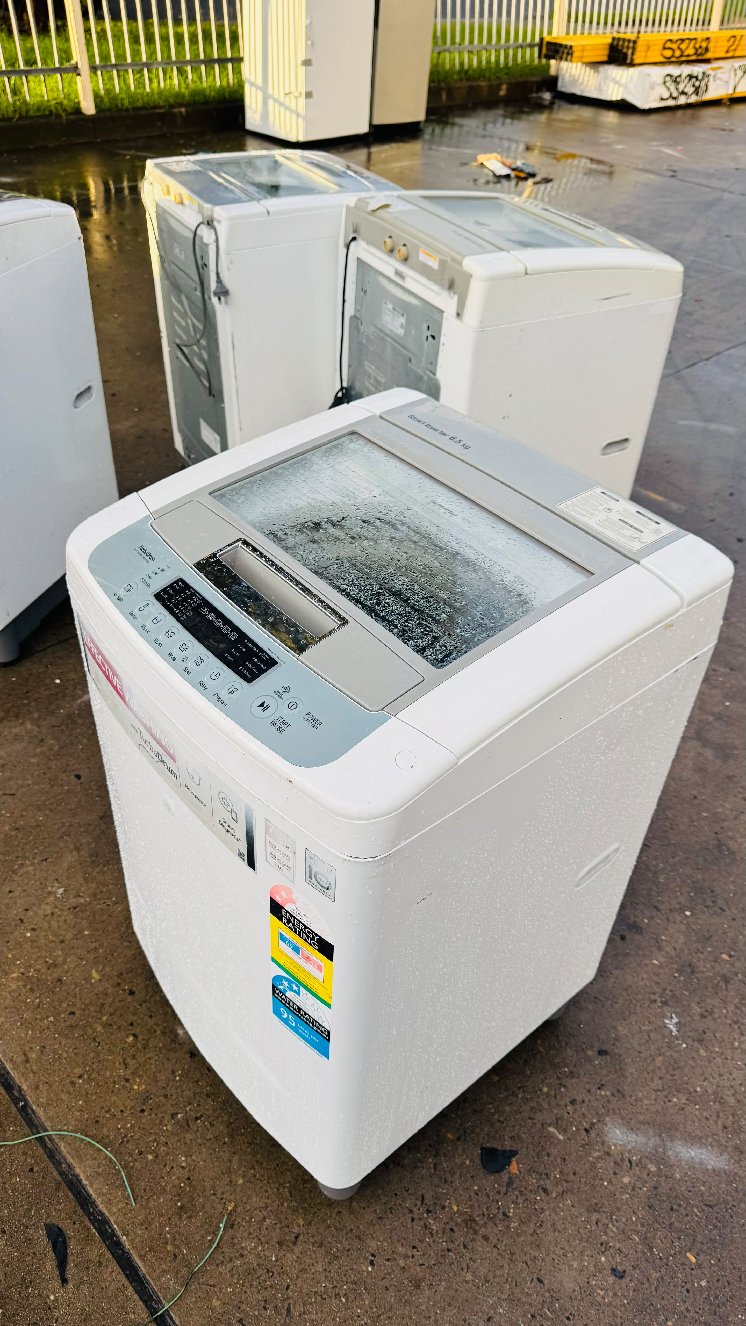 LG 6.5KGS TOP LOADER WASHING MACHINE