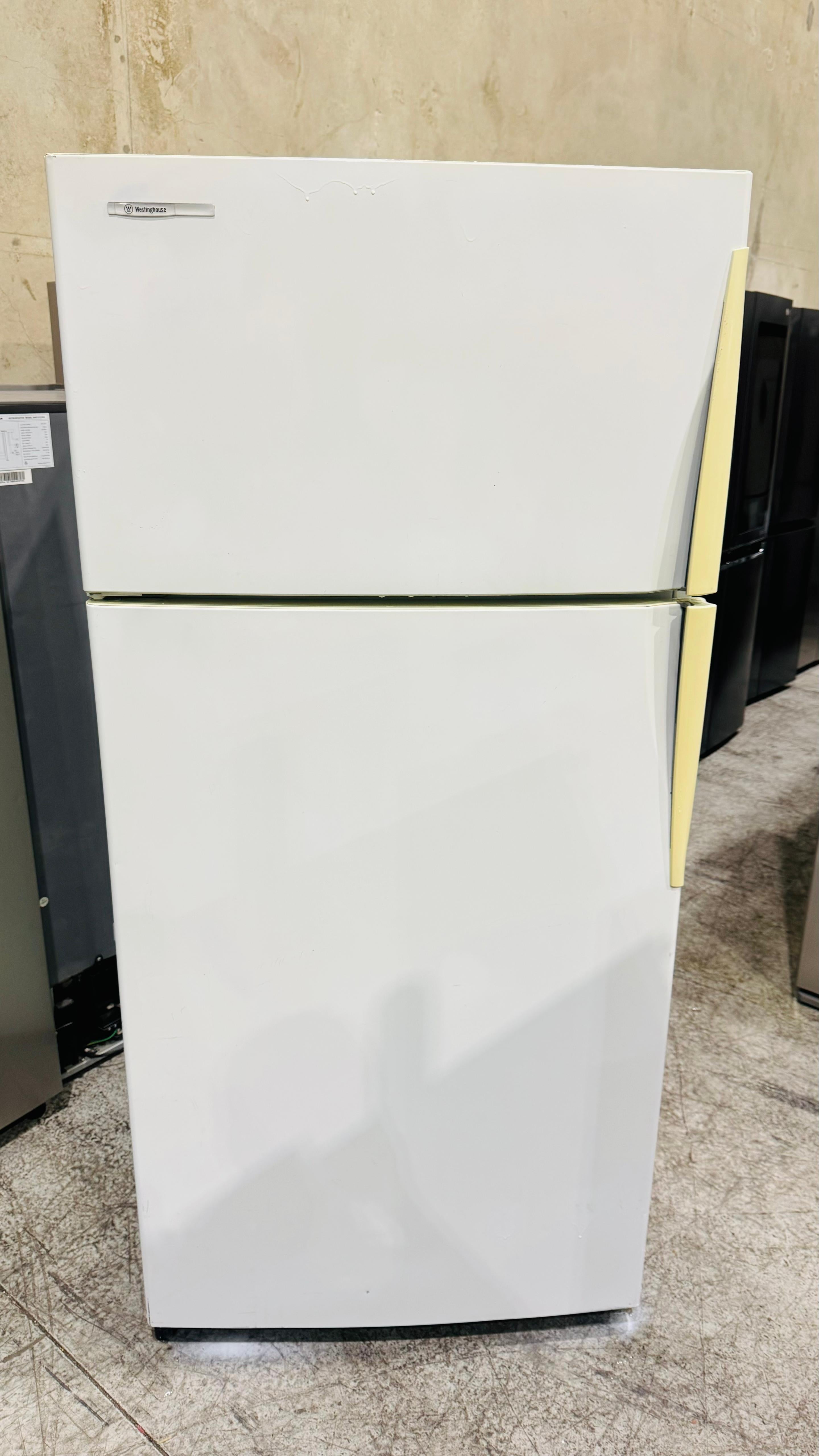 WESTINGHOUSE 520 LITRES FRIDGE FREEZER