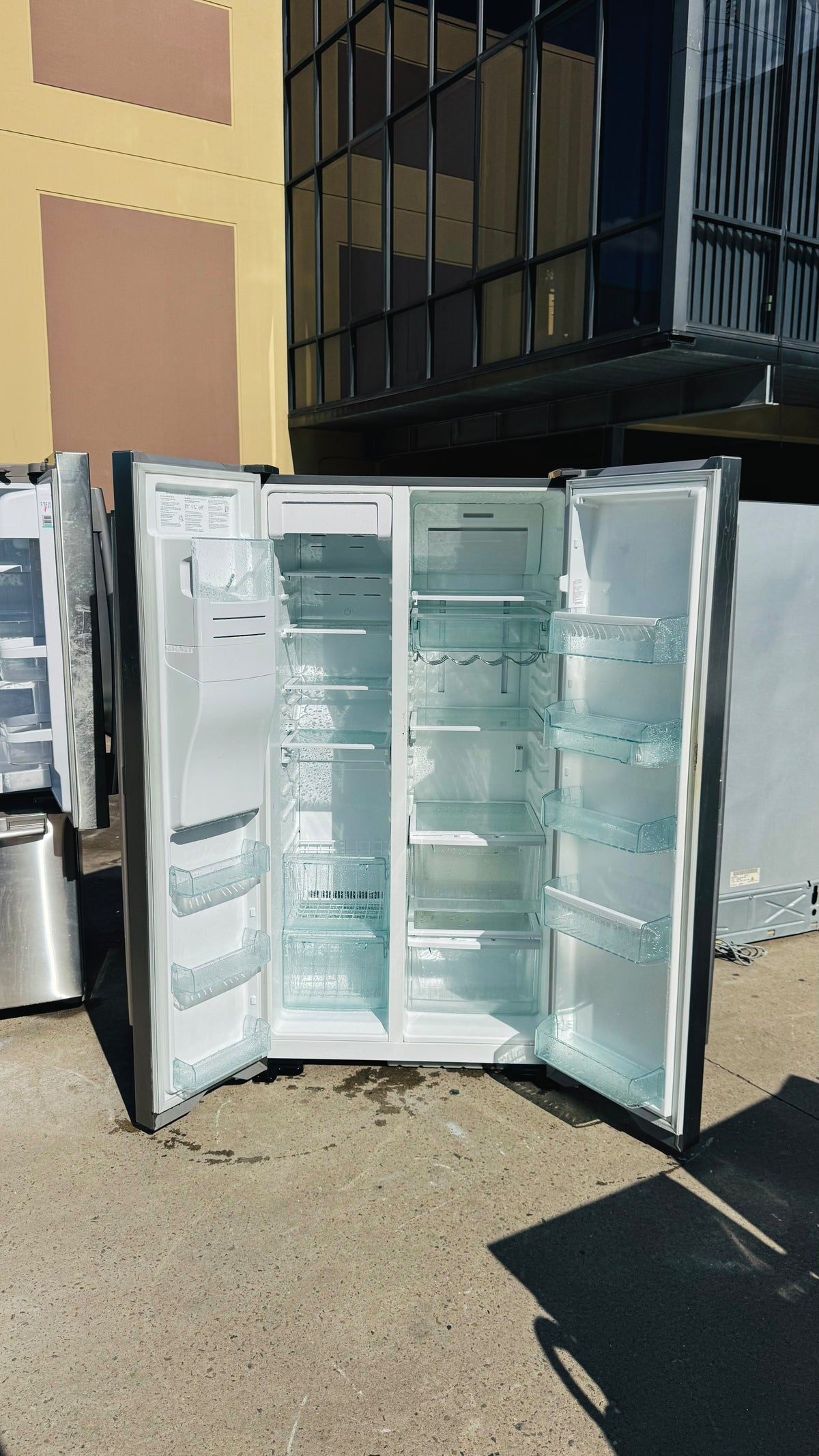 WESTINGHOUSE SIDE BY SIDE 555 LITRES FRIDGE FREEZER