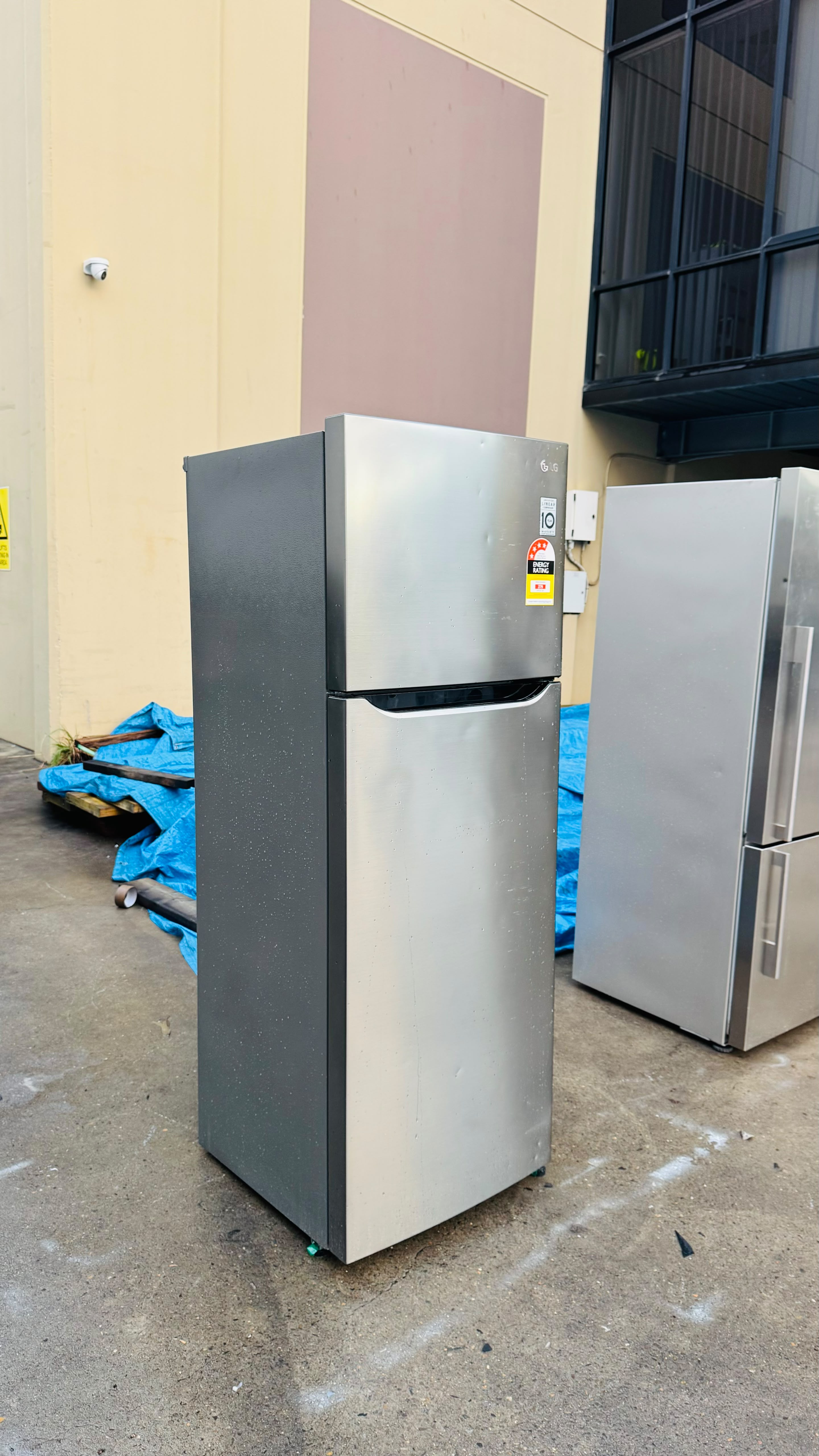 LG 332 LITRES FRIDGE FREEZER
