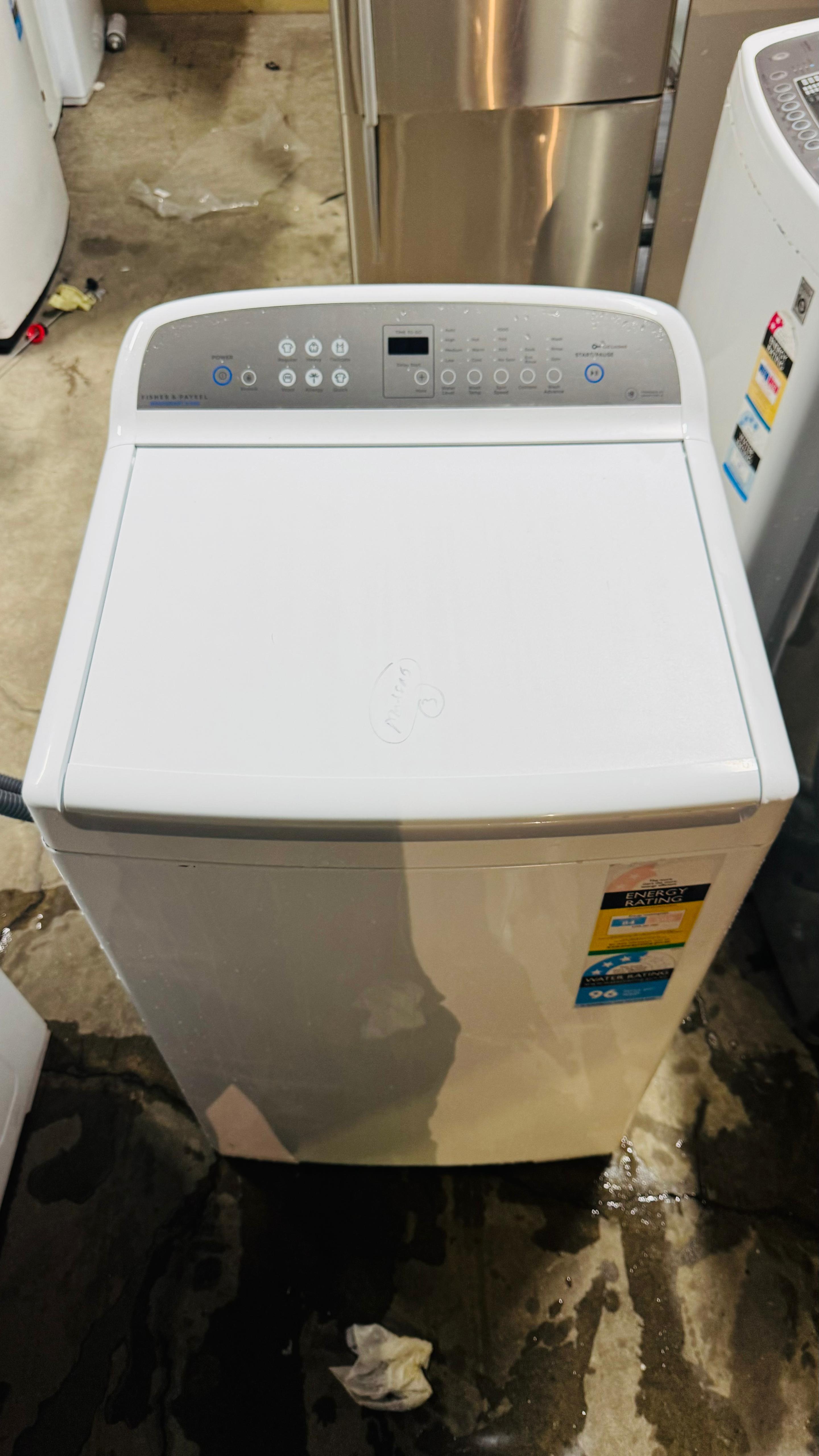 FISHER AND PAYKEL 8.5KGS TOP LOADER WASHING MACHINE
