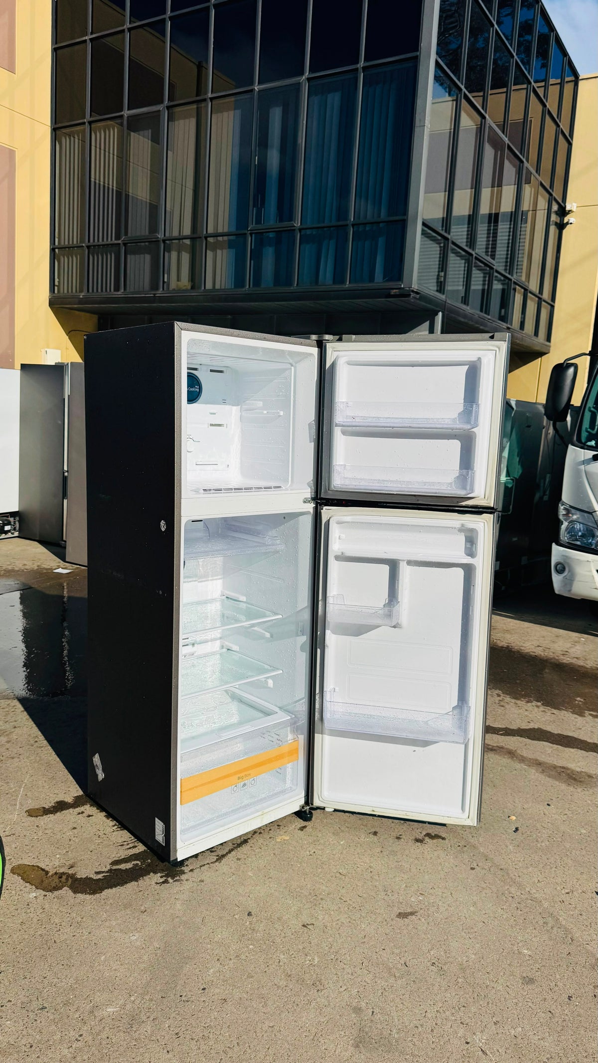 SAMSUNG 343 LITRES FRIDGE FREEZER