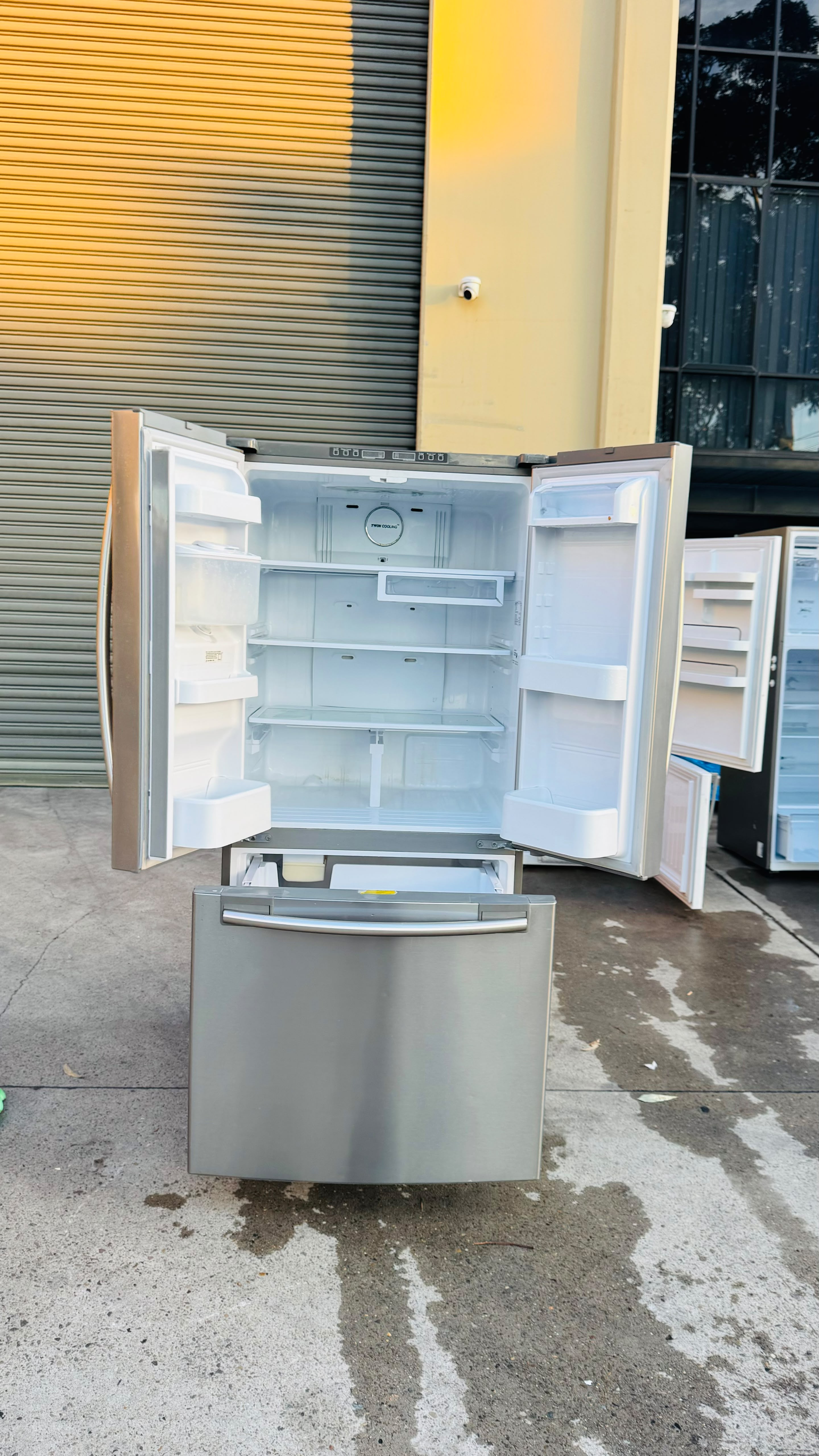 SAMSUNG FRENCH DOOR 583 LITRES FRIDGE FREEZER