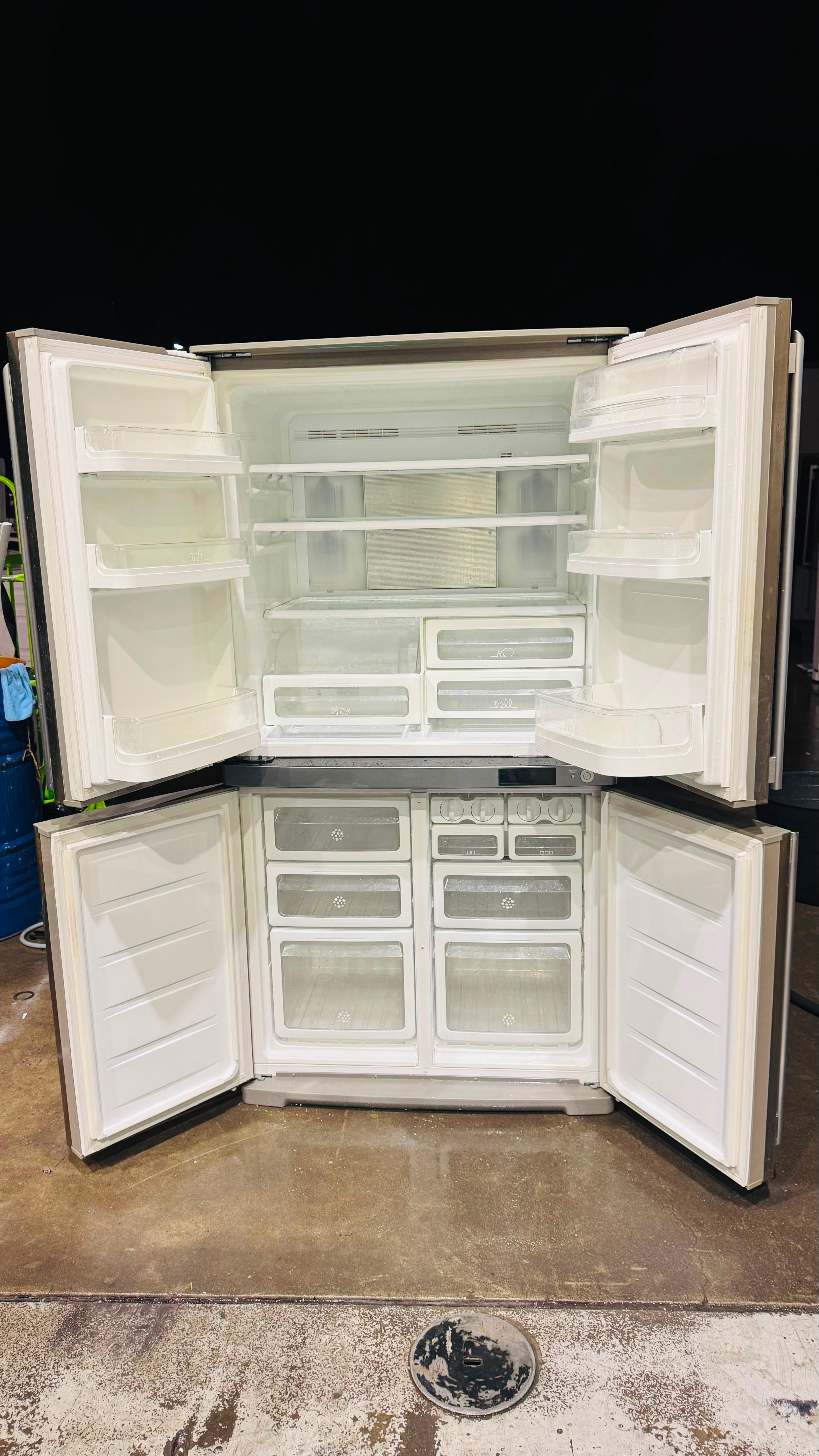 ELECTROLUX QUAD FRENCH DOOR 602 LITRES FRIDGE FREEZER