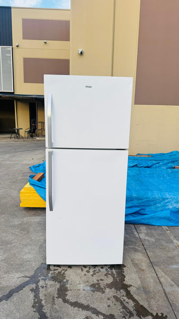 HAIER 422 LITRES FRIDGE FREEZER