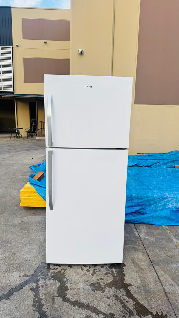 HAIER 422 LITRES FRIDGE FREEZER