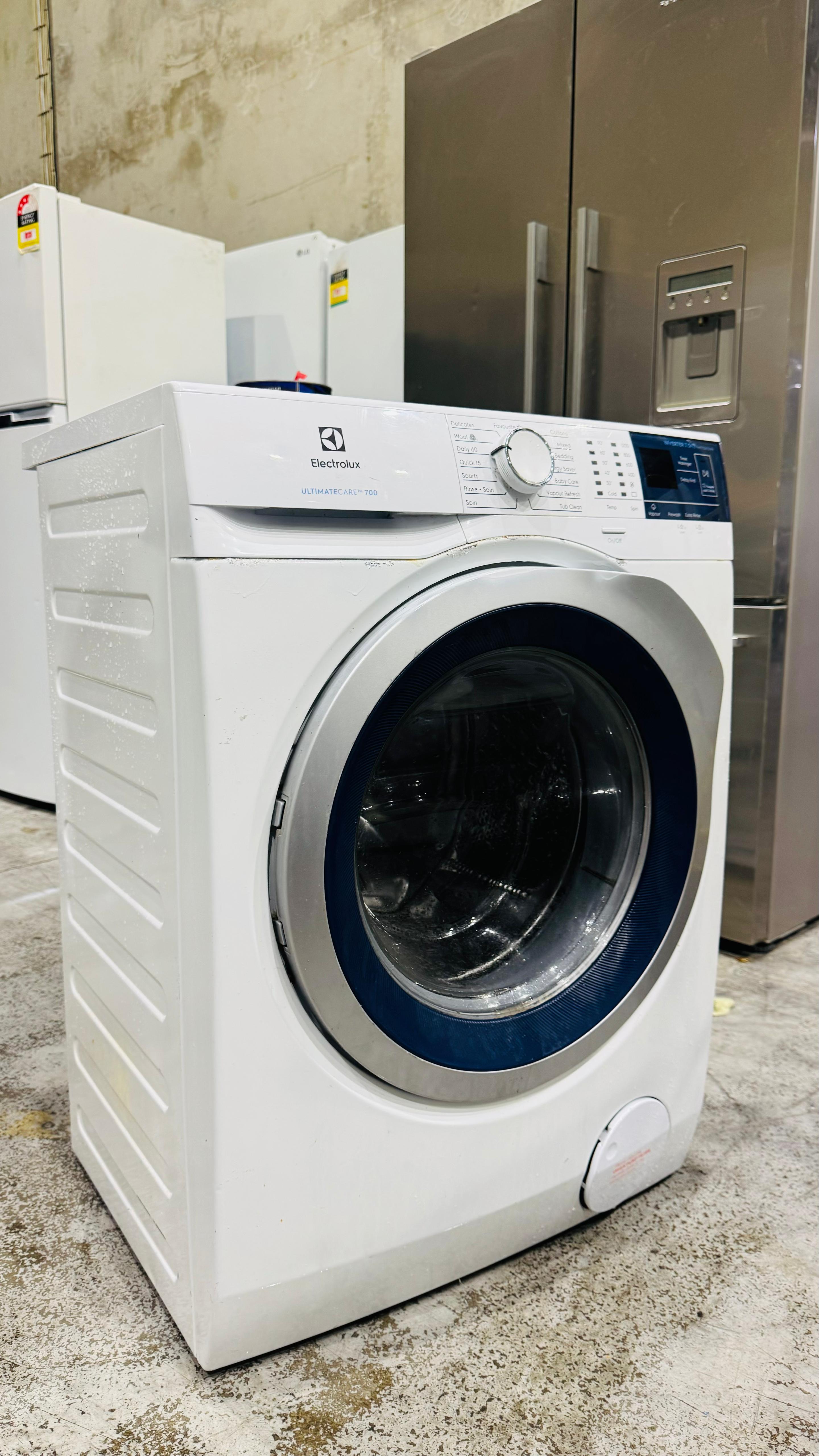 ELECTROLUX 7.5 KGS FRONT LOADER WASHING MACHINE