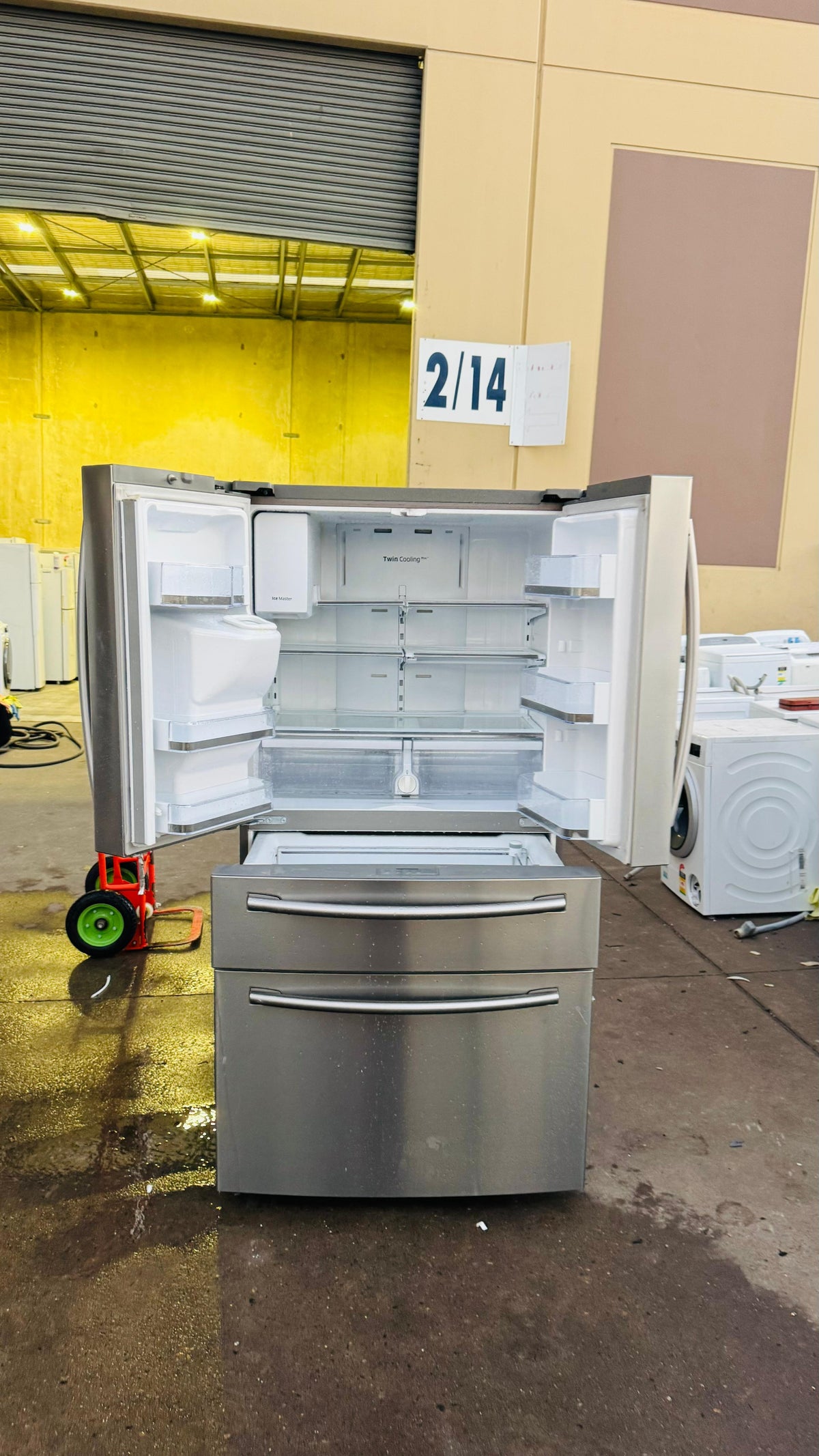 SAMSUNG FRENCH DOOR 680 LITRES FRIDGE FREEZER